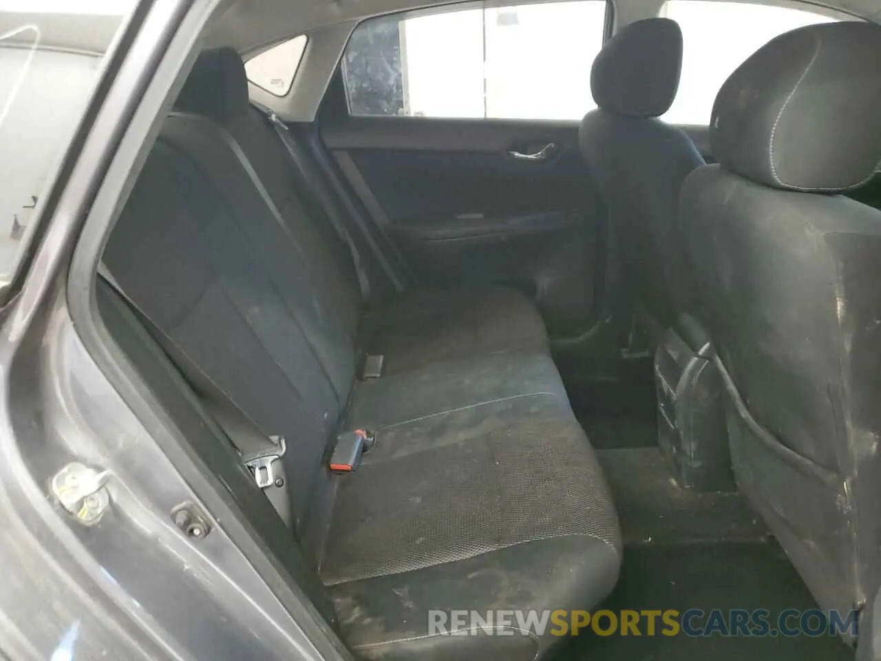 10 Photograph of a damaged car 3N1AB7AP8KY273816 NISSAN SENTRA 2019