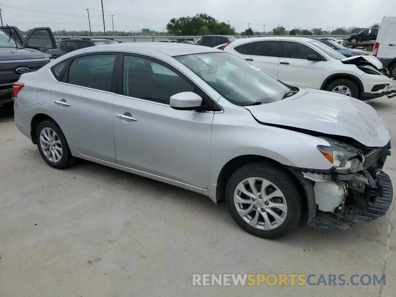 4 Фотография поврежденного автомобиля 3N1AB7AP8KY281270 NISSAN SENTRA 2019