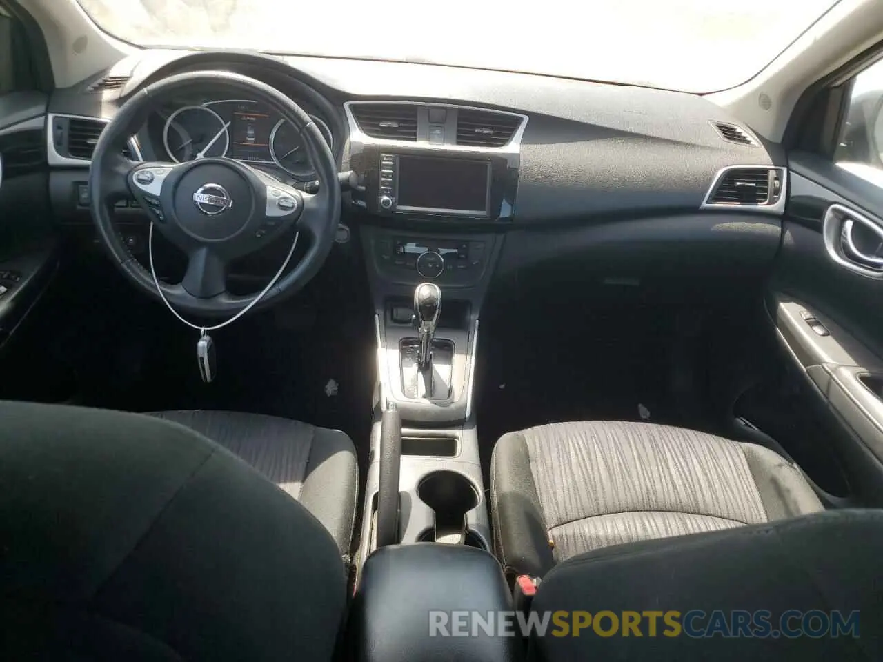 8 Фотография поврежденного автомобиля 3N1AB7AP8KY281270 NISSAN SENTRA 2019