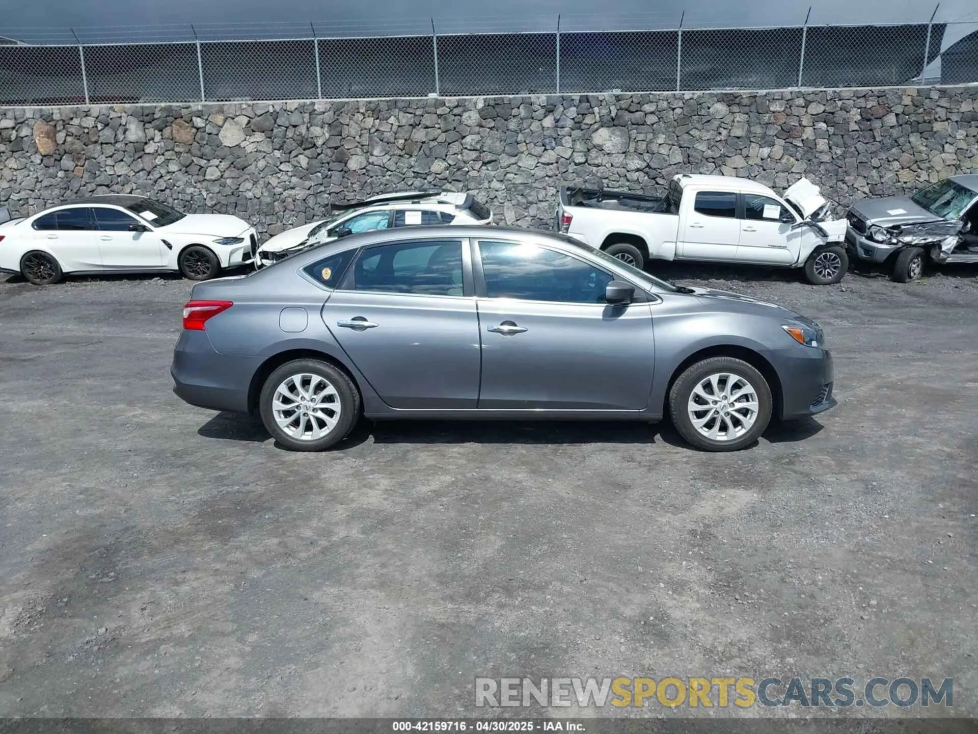 13 Фотография поврежденного автомобиля 3N1AB7AP8KY348708 NISSAN SENTRA 2019