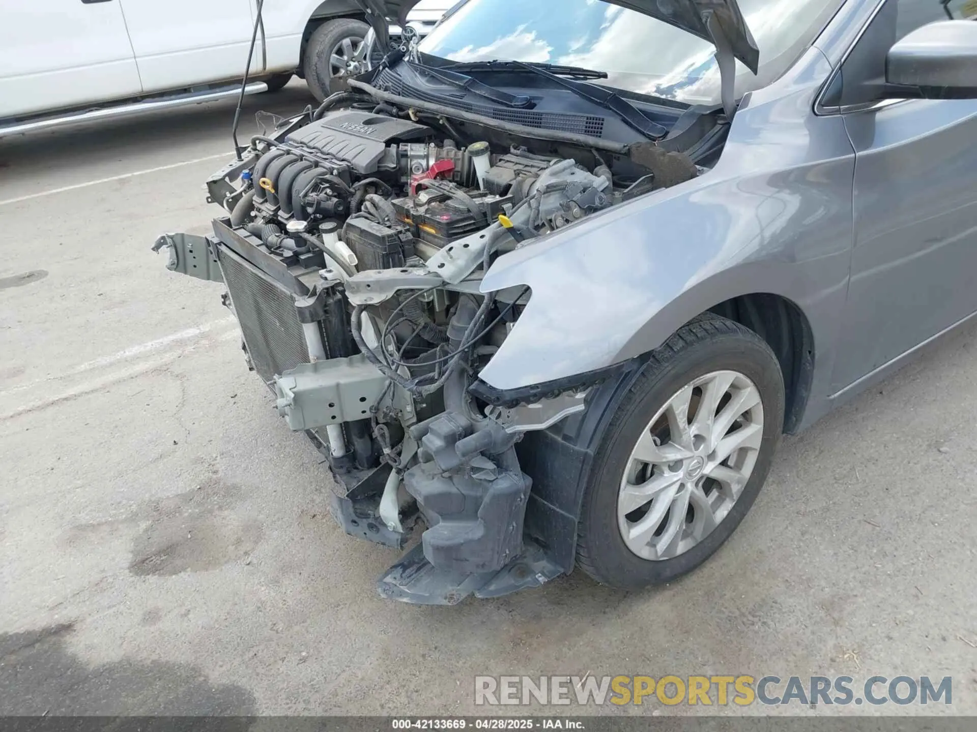 18 Фотография поврежденного автомобиля 3N1AB7AP8KY354976 NISSAN SENTRA 2019