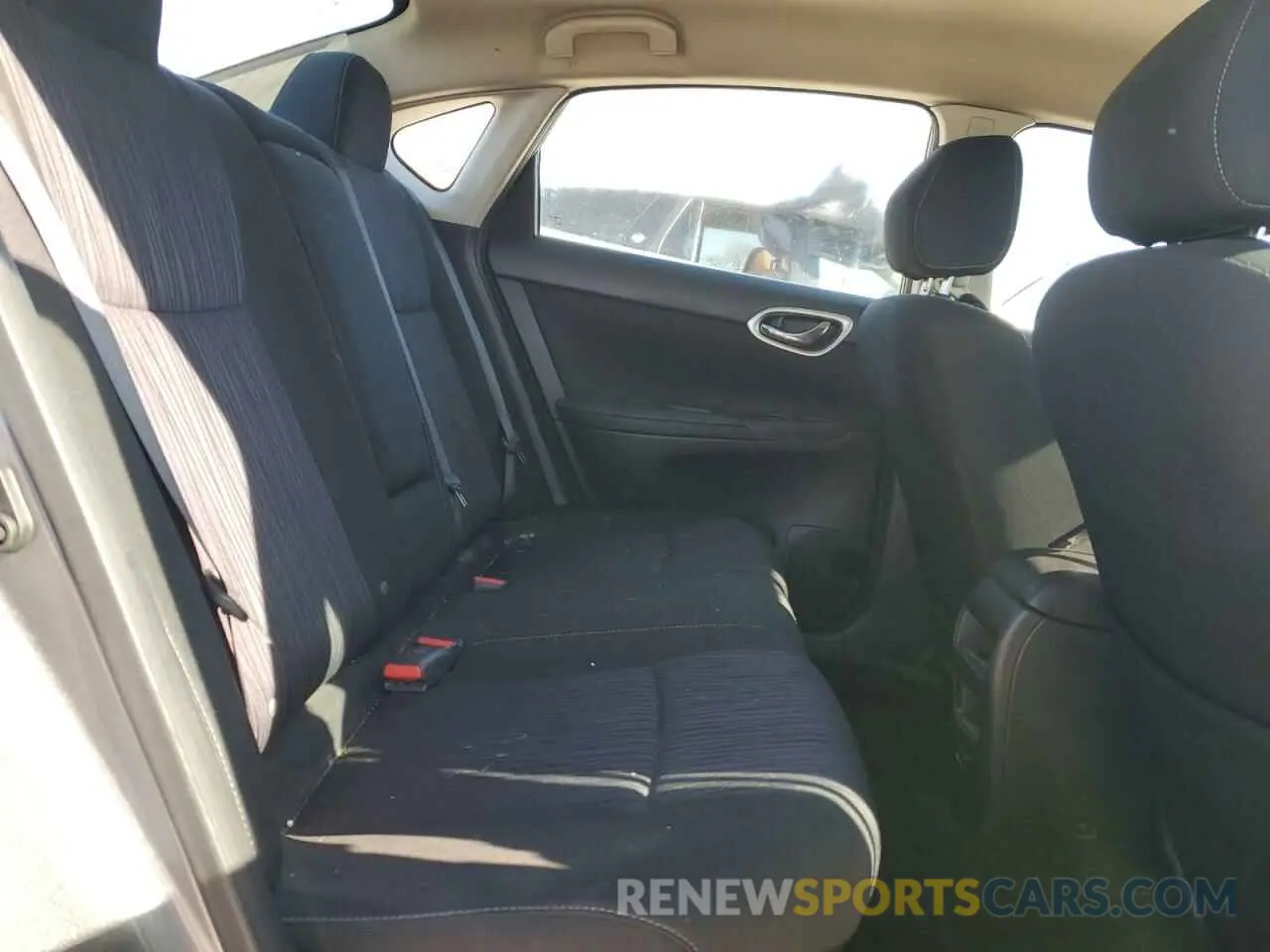 10 Photograph of a damaged car 3N1AB7AP8KY374466 NISSAN SENTRA 2019