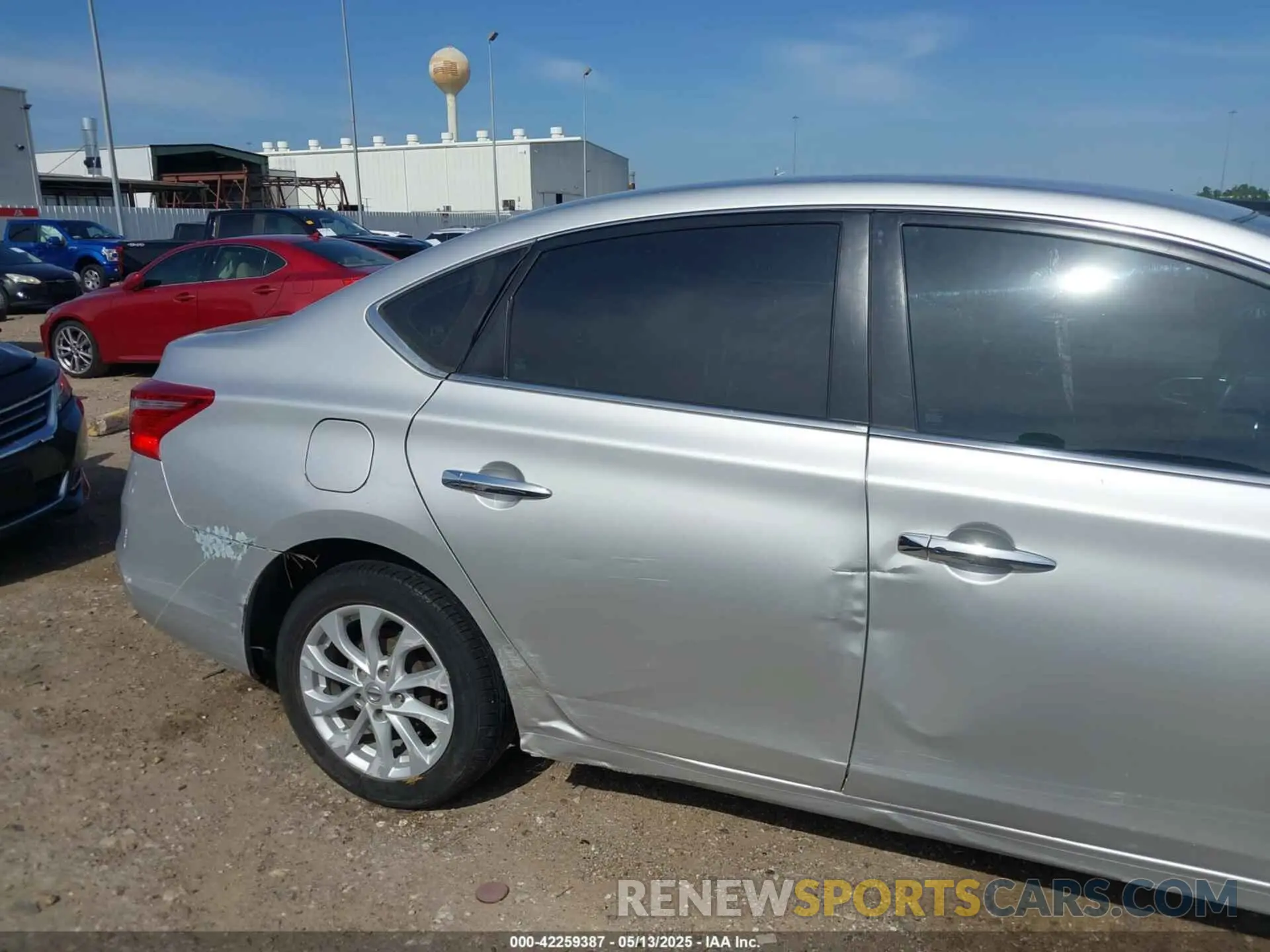 17 Фотография поврежденного автомобиля 3N1AB7AP8KY393499 NISSAN SENTRA 2019