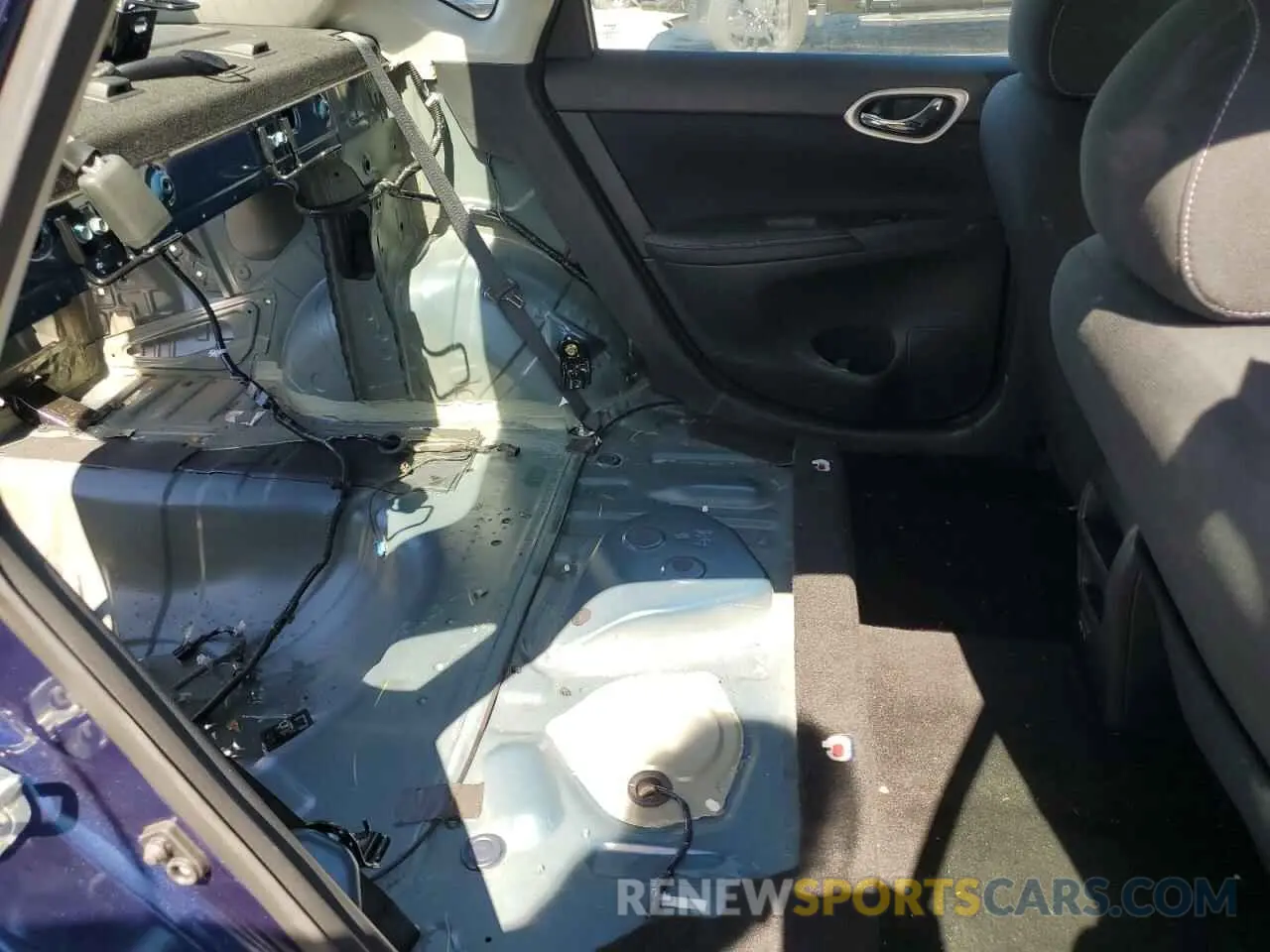 10 Фотография поврежденного автомобиля 3N1AB7AP8KY453037 NISSAN SENTRA 2019