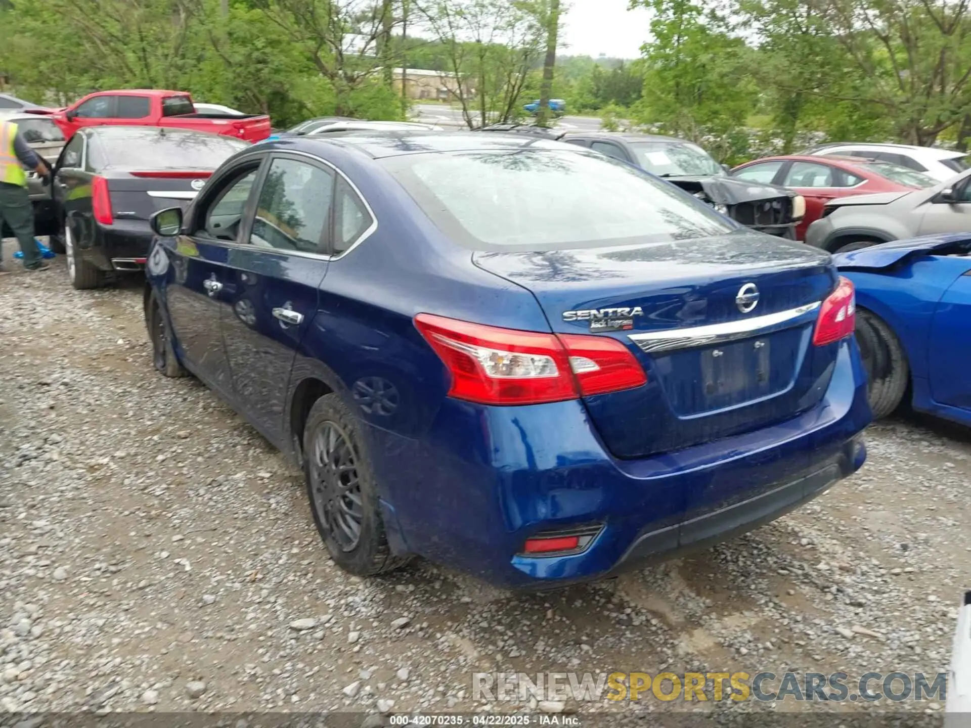 3 Фотография поврежденного автомобиля 3N1AB7AP8KY457461 NISSAN SENTRA 2019