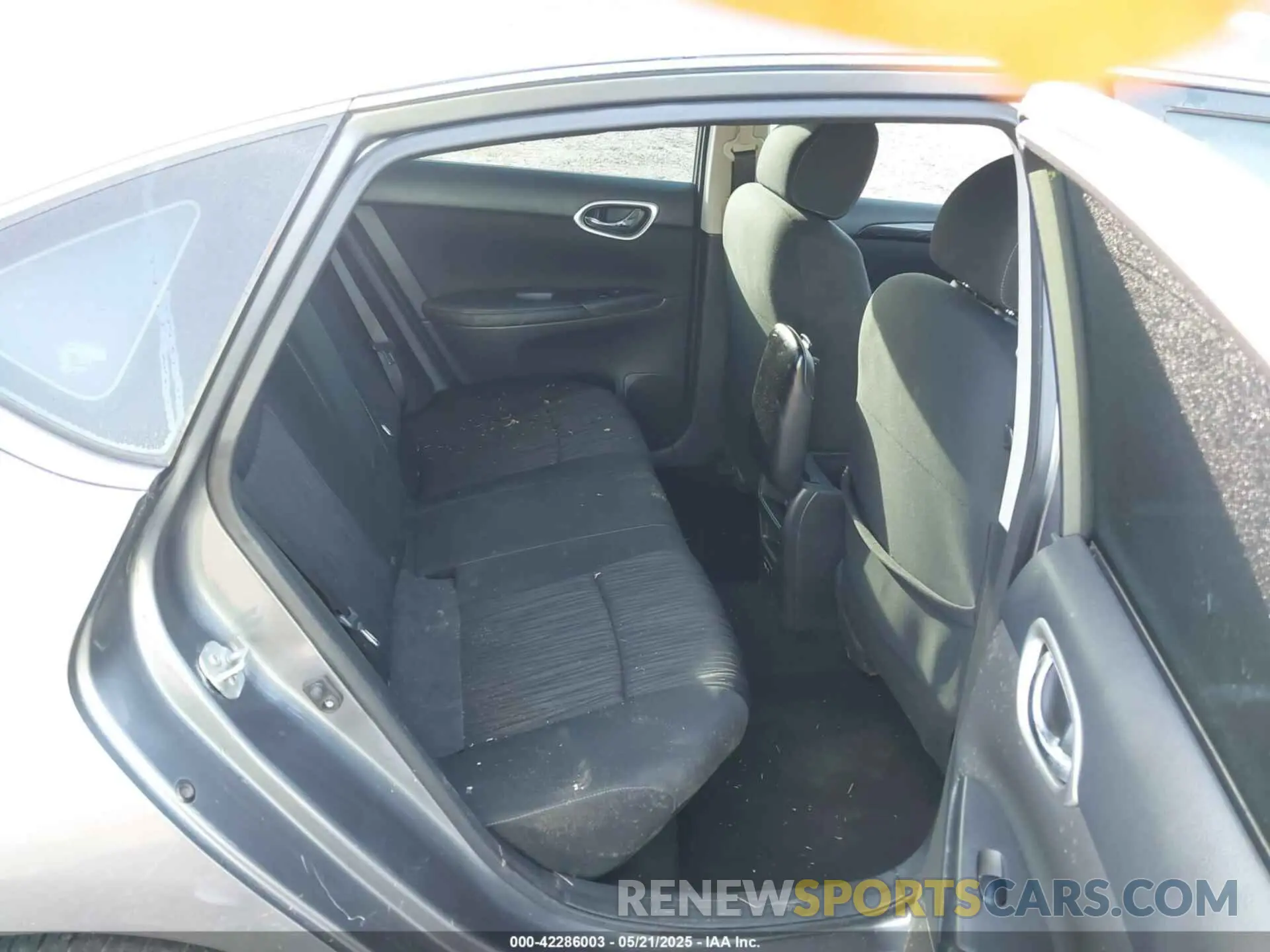 8 Photograph of a damaged car 3N1AB7AP9KL627257 NISSAN SENTRA 2019