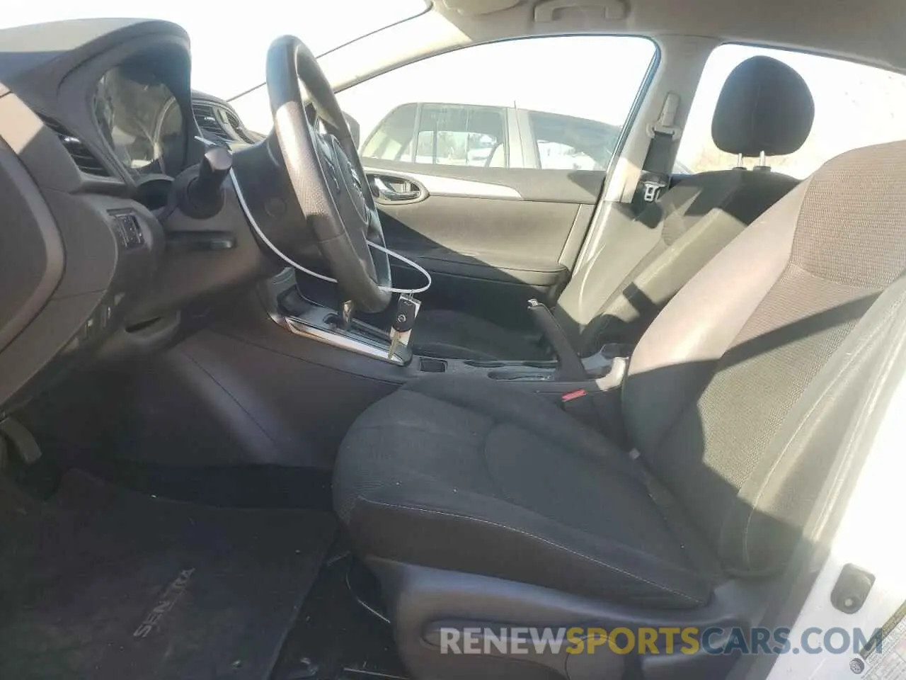 7 Photograph of a damaged car 3N1AB7AP9KY211079 NISSAN SENTRA 2019