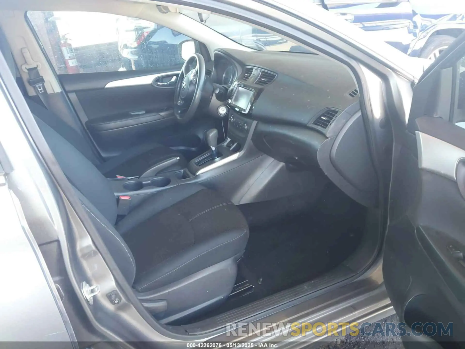 5 Photograph of a damaged car 3N1AB7AP9KY251551 NISSAN SENTRA 2019