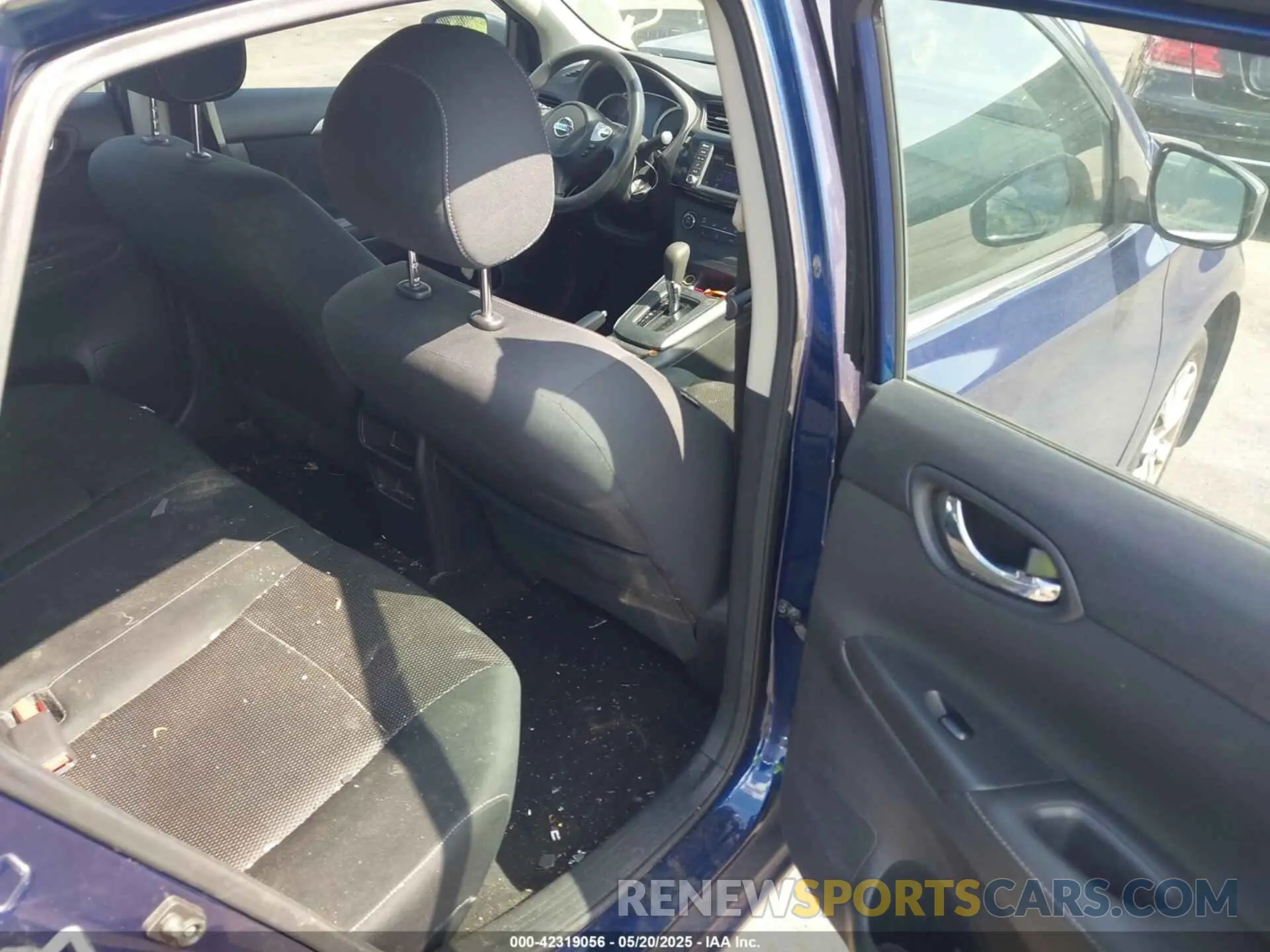 8 Photograph of a damaged car 3N1AB7AP9KY261934 NISSAN SENTRA 2019