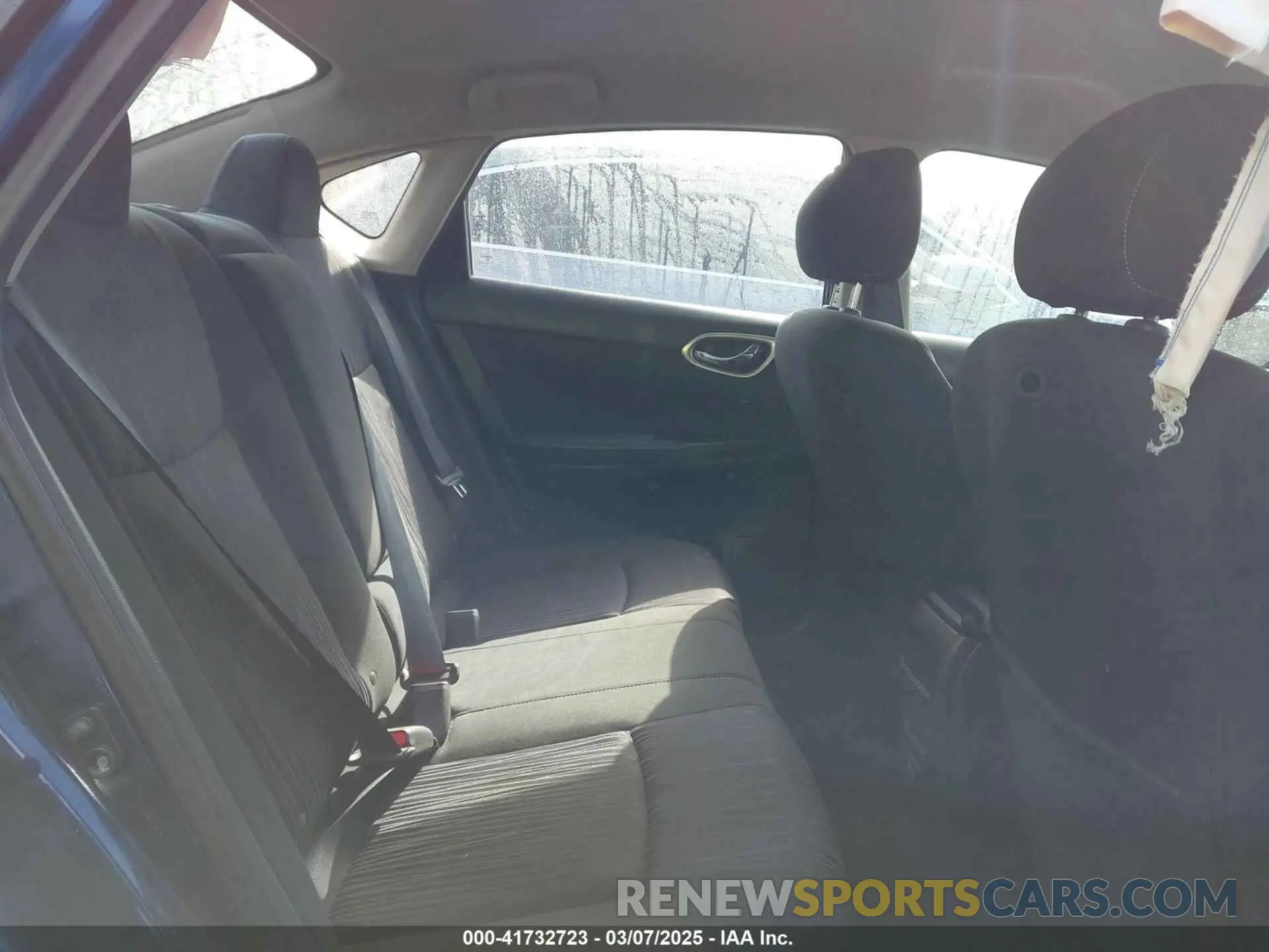 8 Photograph of a damaged car 3N1AB7AP9KY290995 NISSAN SENTRA 2019