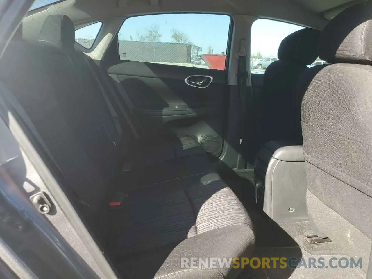 10 Photograph of a damaged car 3N1AB7AP9KY291371 NISSAN SENTRA 2019