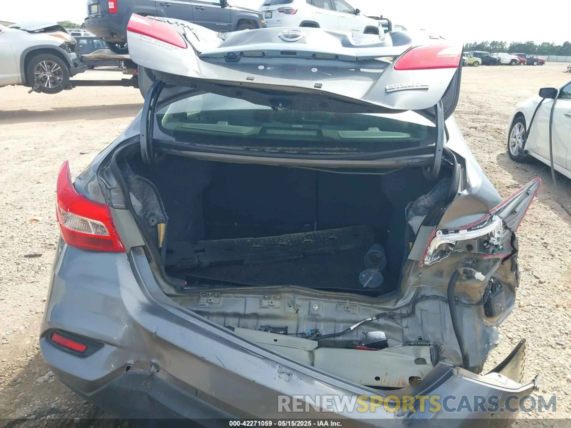 16 Photograph of a damaged car 3N1AB7AP9KY300456 NISSAN SENTRA 2019