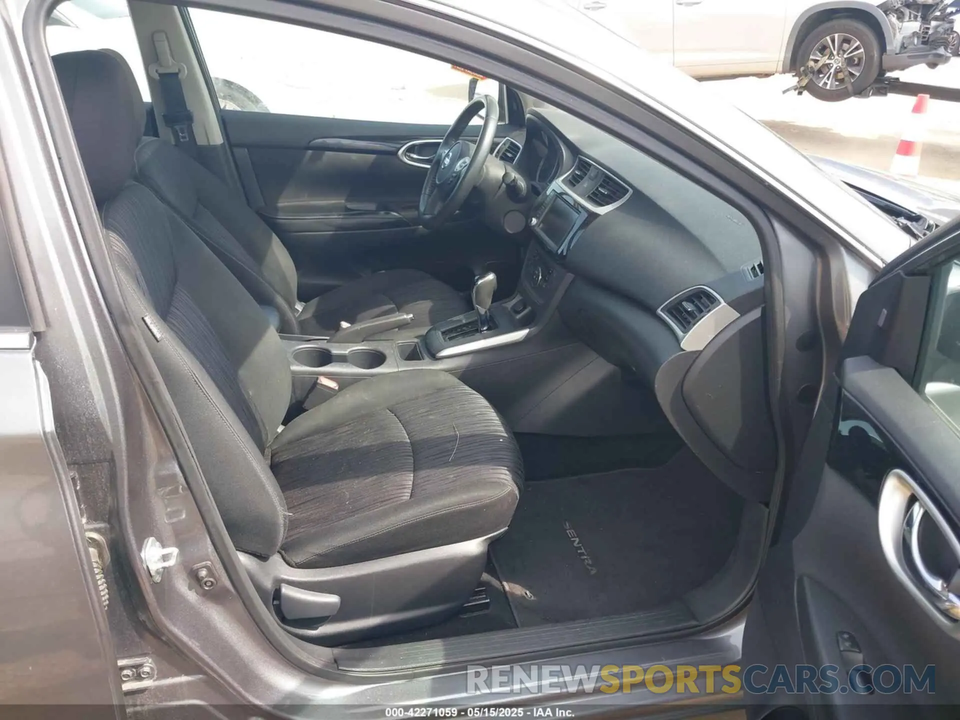 5 Photograph of a damaged car 3N1AB7AP9KY300456 NISSAN SENTRA 2019