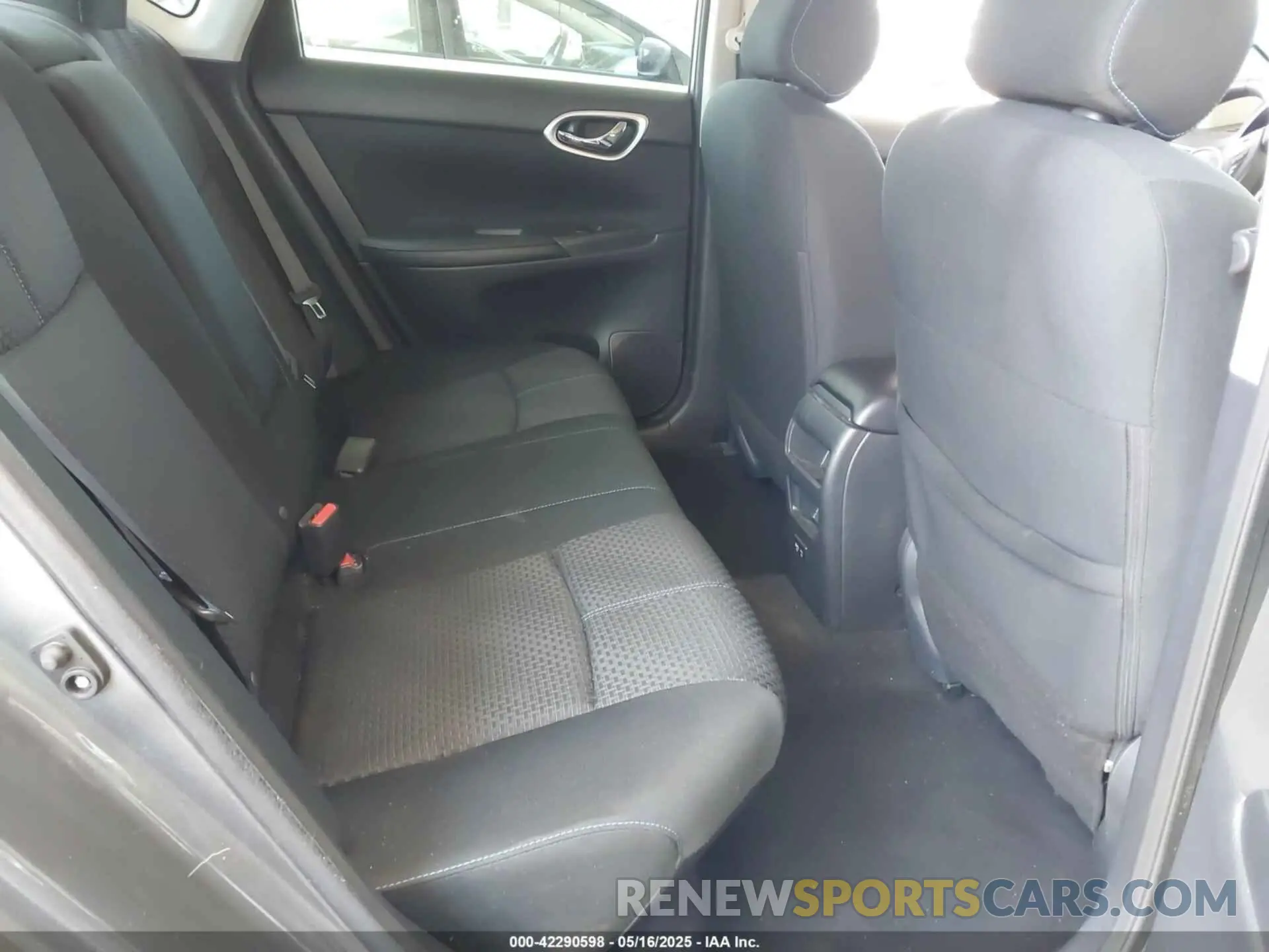 8 Фотография поврежденного автомобиля 3N1AB7AP9KY304295 NISSAN SENTRA 2019