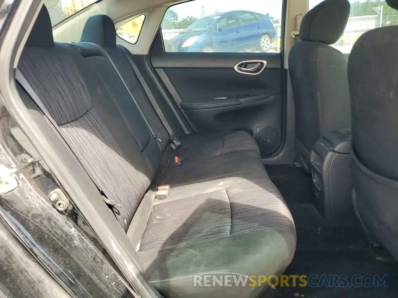 10 Photograph of a damaged car 3N1AB7AP9KY313160 NISSAN SENTRA 2019