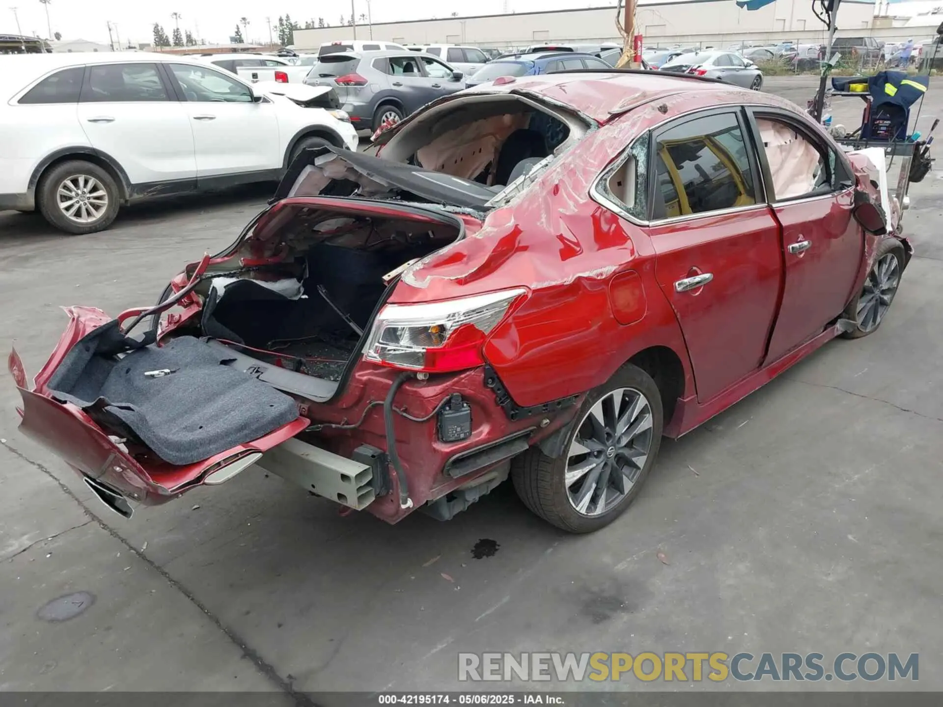 4 Фотография поврежденного автомобиля 3N1AB7AP9KY328855 NISSAN SENTRA 2019
