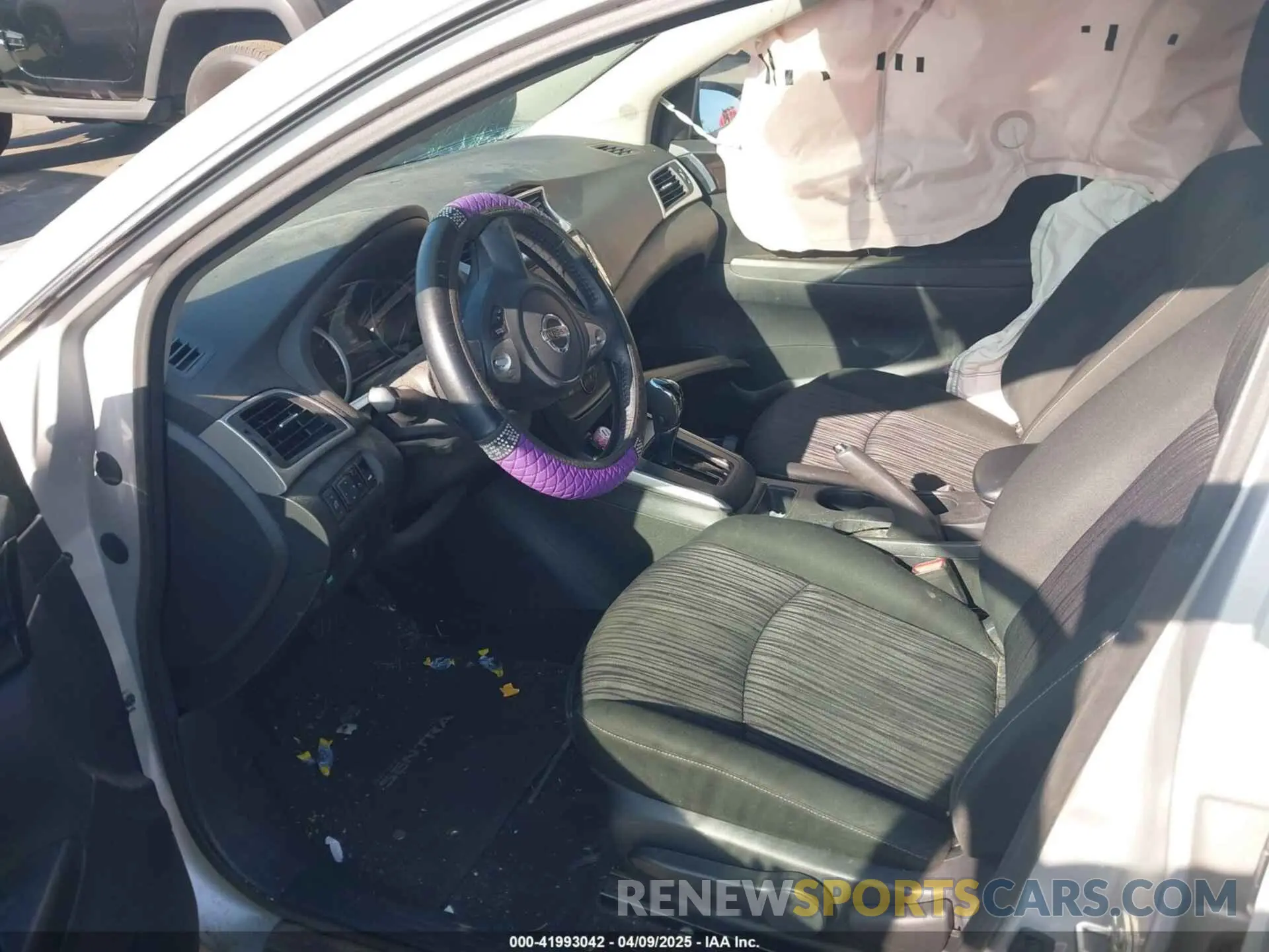 5 Photograph of a damaged car 3N1AB7AP9KY335496 NISSAN SENTRA 2019