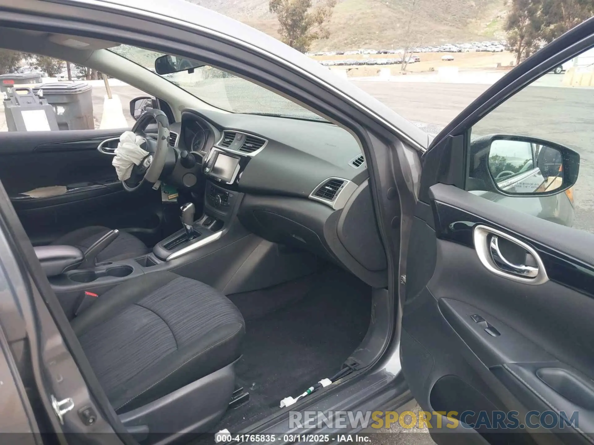 5 Фотография поврежденного автомобиля 3N1AB7AP9KY336504 NISSAN SENTRA 2019