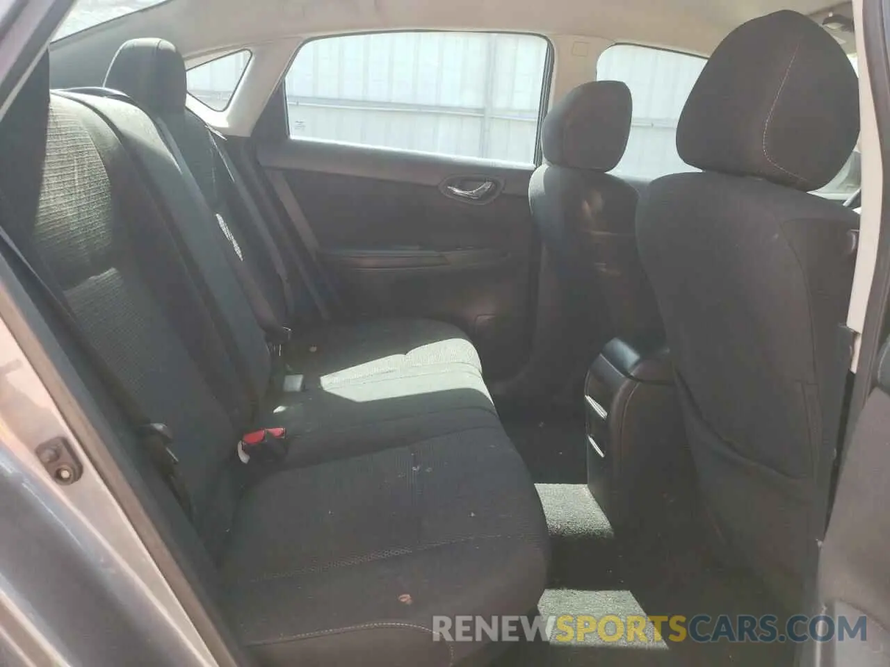 10 Photograph of a damaged car 3N1AB7AP9KY352234 NISSAN SENTRA 2019