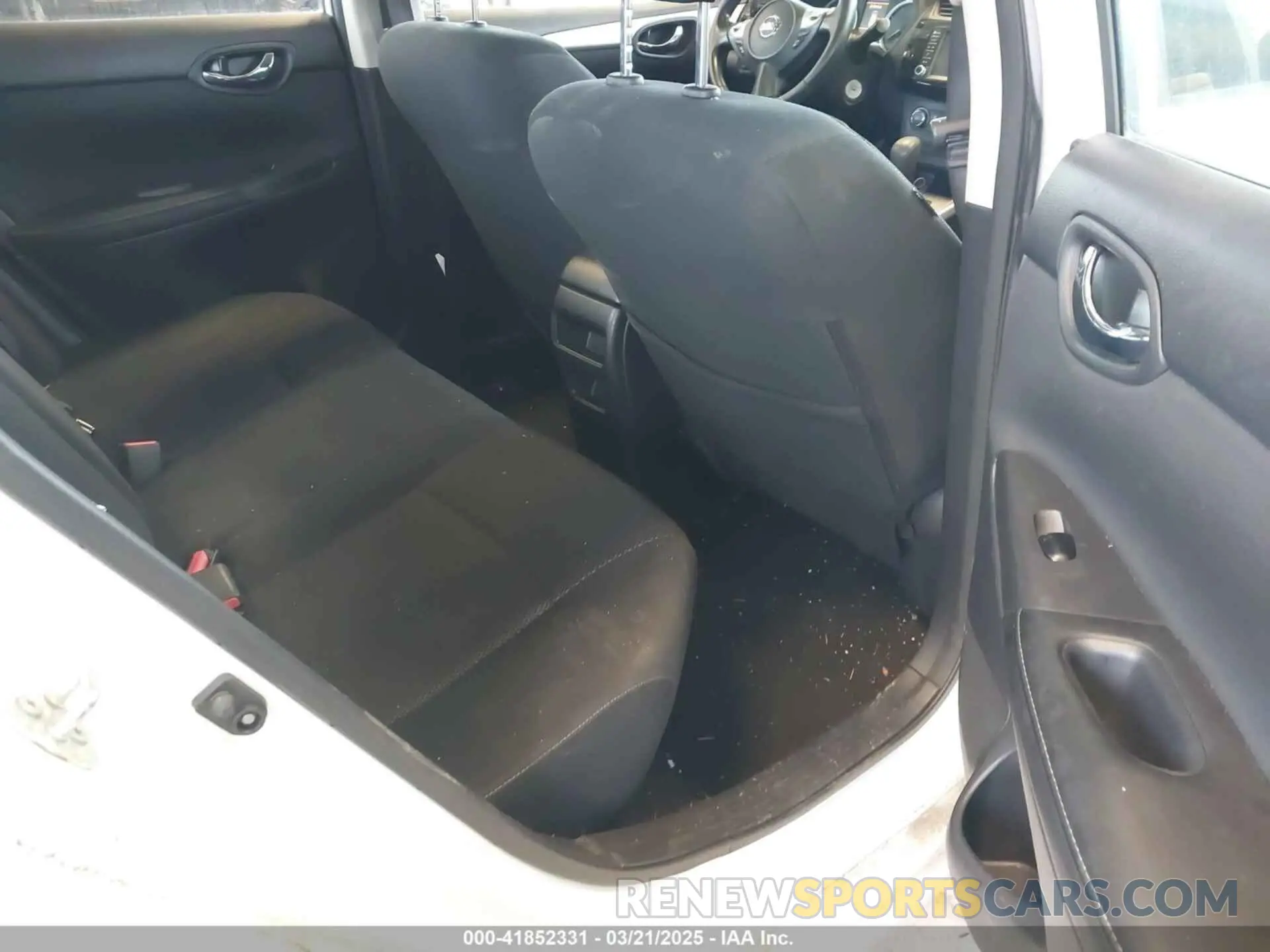 8 Photograph of a damaged car 3N1AB7AP9KY371589 NISSAN SENTRA 2019