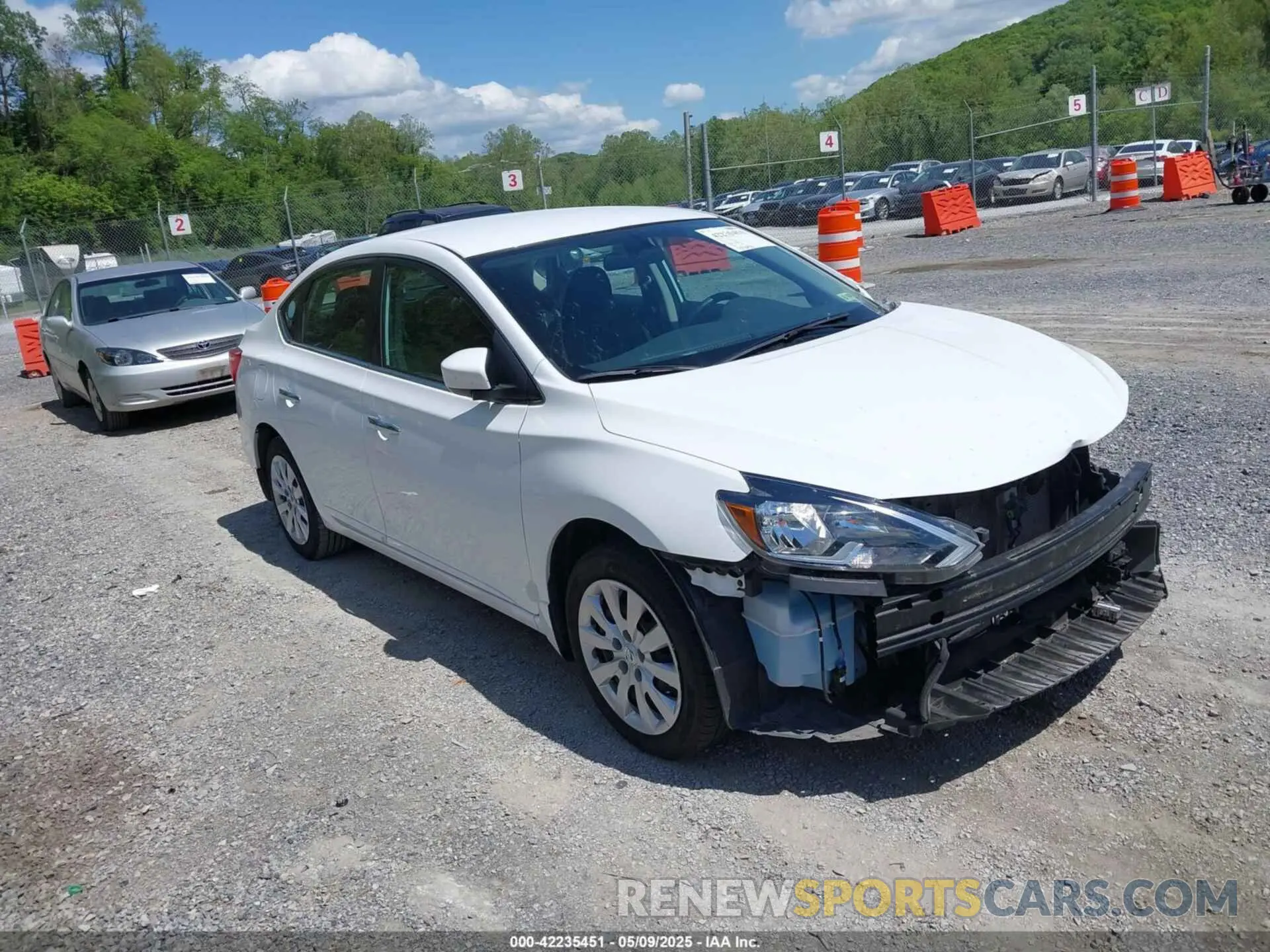 1 Фотография поврежденного автомобиля 3N1AB7AP9KY386660 NISSAN SENTRA 2019
