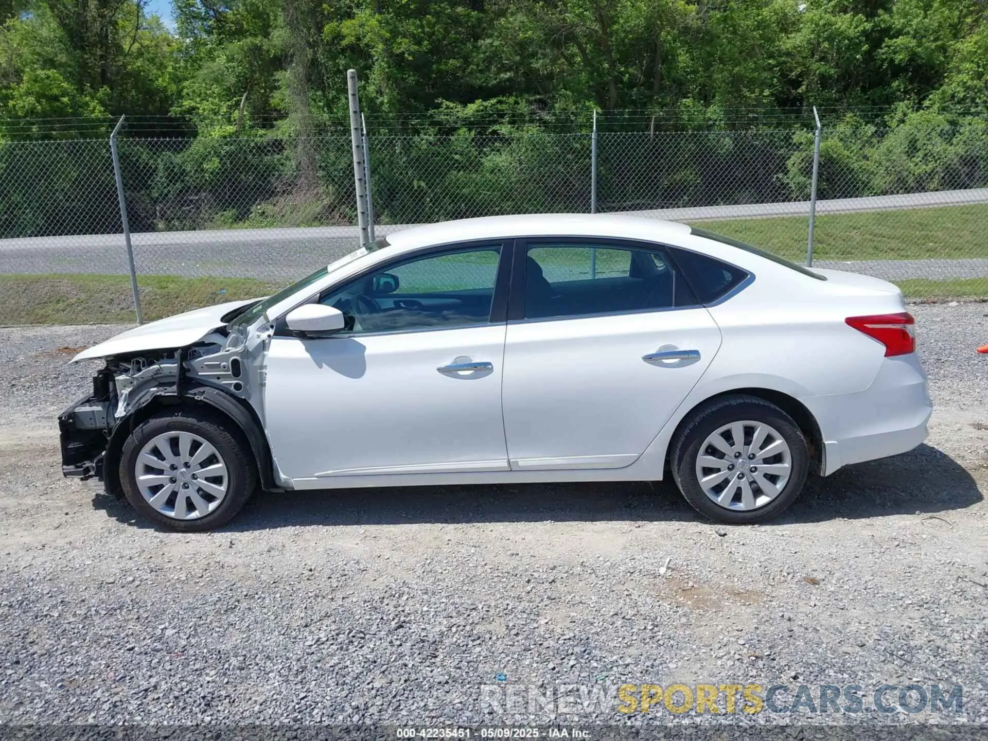 14 Фотография поврежденного автомобиля 3N1AB7AP9KY386660 NISSAN SENTRA 2019