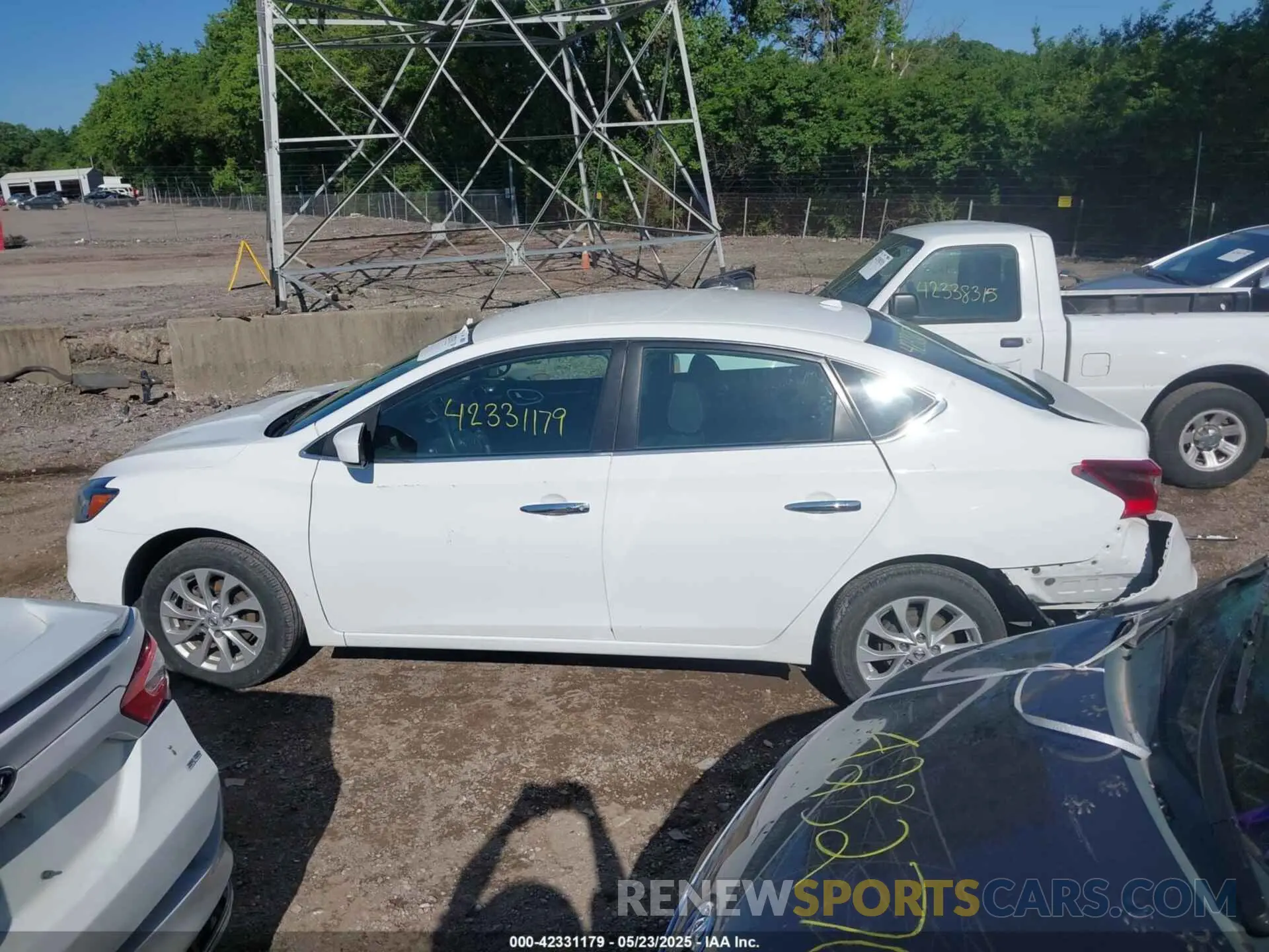 14 Photograph of a damaged car 3N1AB7AP9KY420452 NISSAN SENTRA 2019