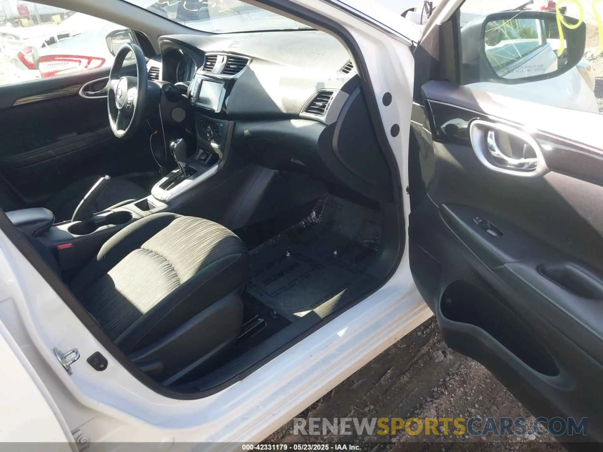 5 Photograph of a damaged car 3N1AB7AP9KY420452 NISSAN SENTRA 2019