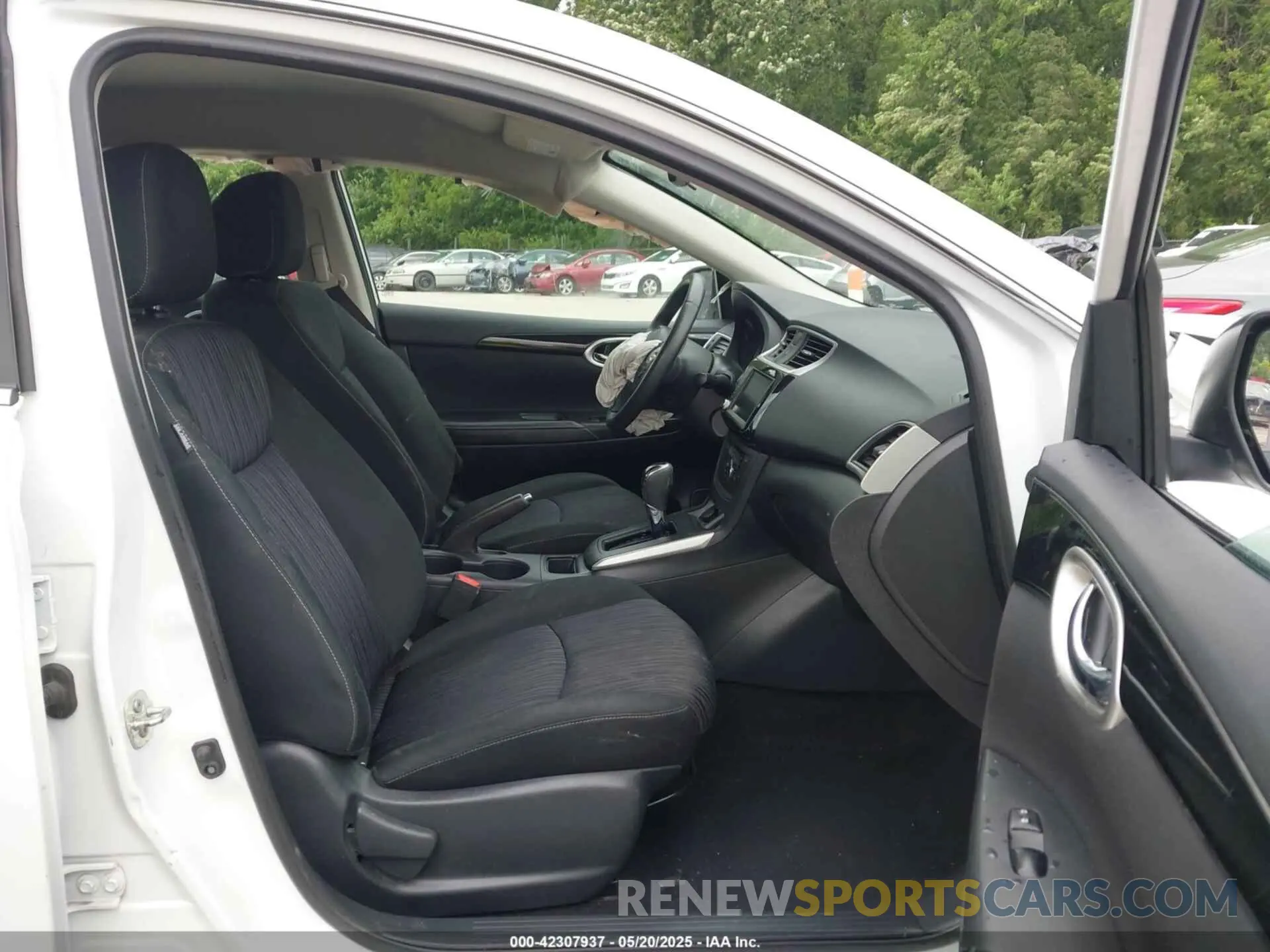 5 Photograph of a damaged car 3N1AB7AP9KY437963 NISSAN SENTRA 2019