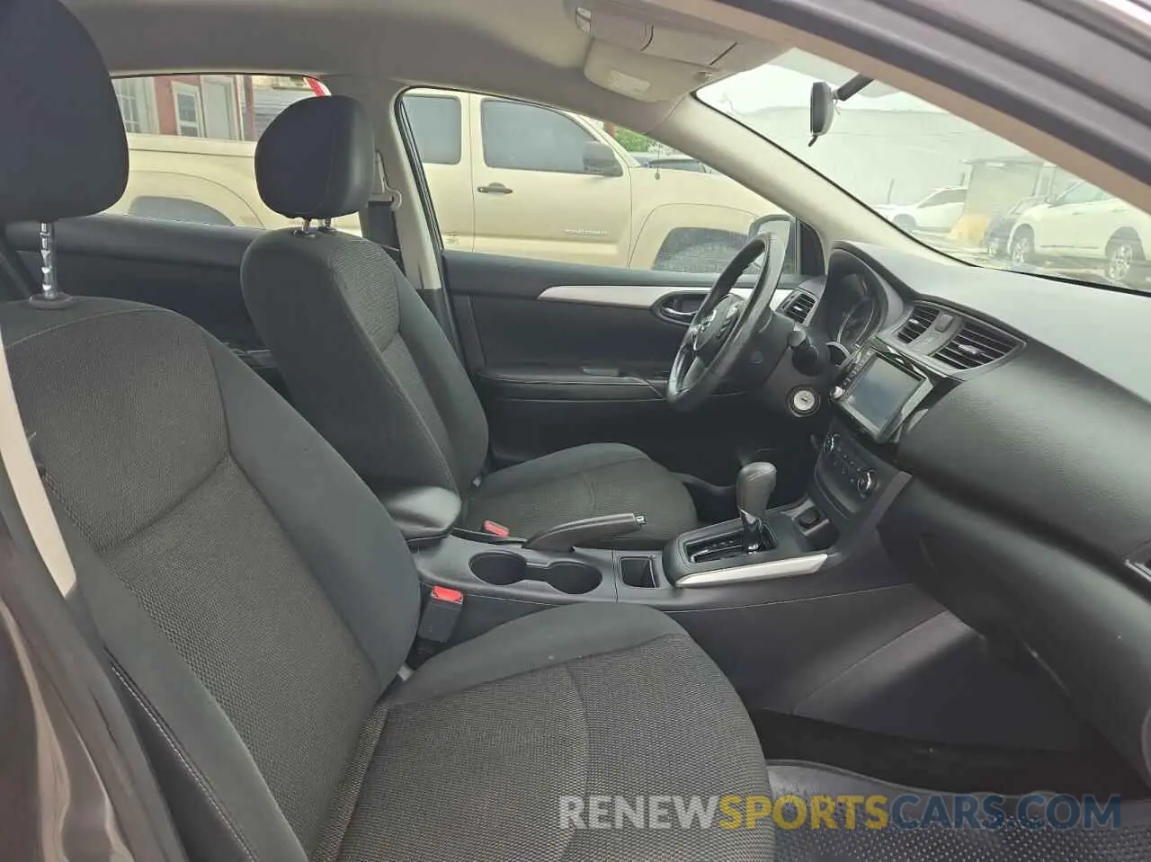 5 Фотография поврежденного автомобиля 3N1AB7AP9KY449370 NISSAN SENTRA 2019