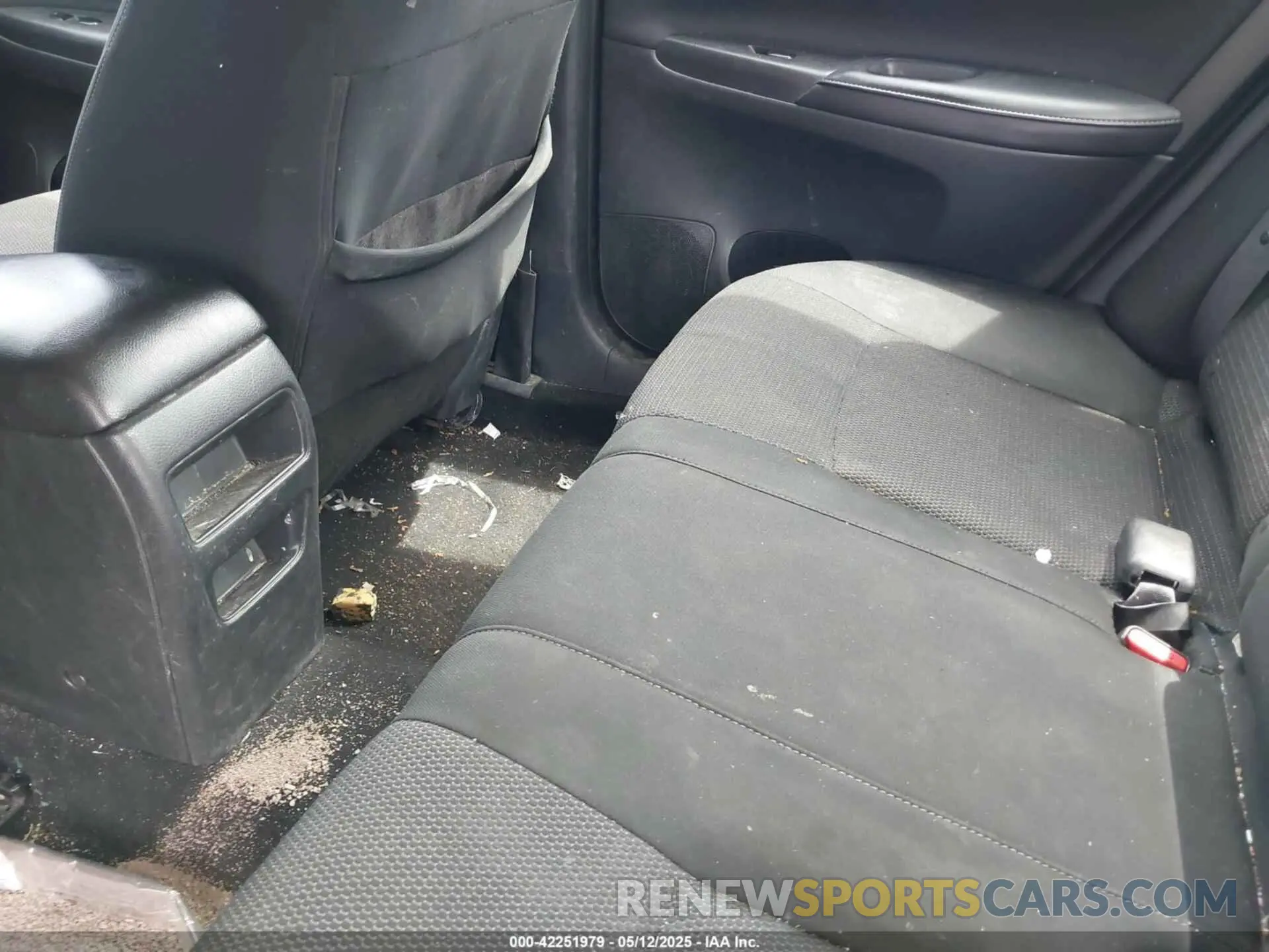 8 Фотография поврежденного автомобиля 3N1AB7APOKY367804 NISSAN SENTRA 2019