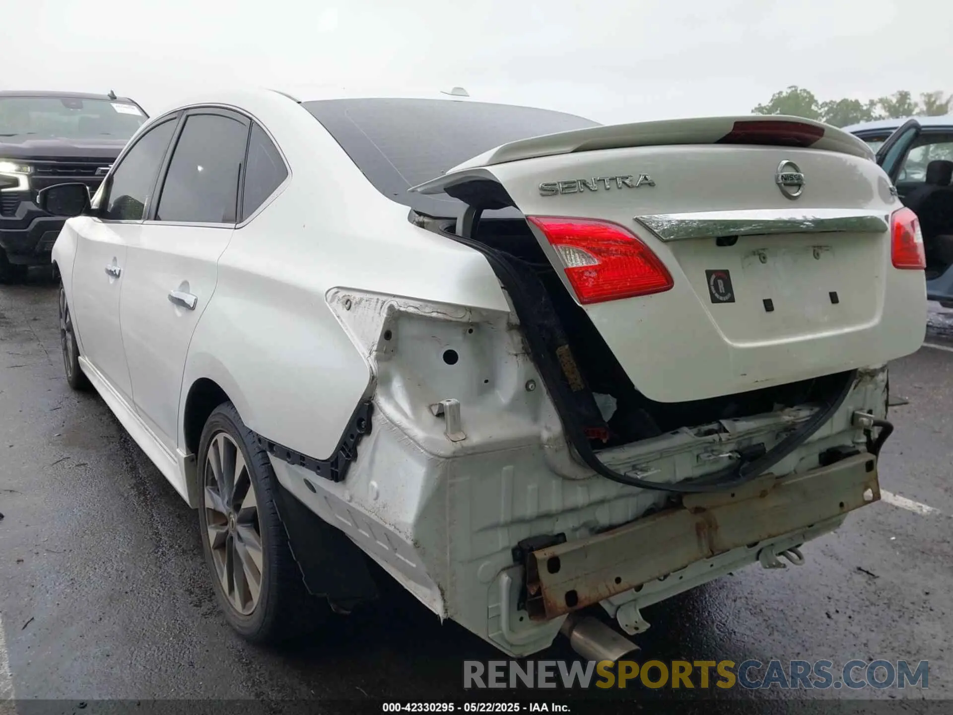 3 Photograph of a damaged car 3N1AB7APXKY205999 NISSAN SENTRA 2019