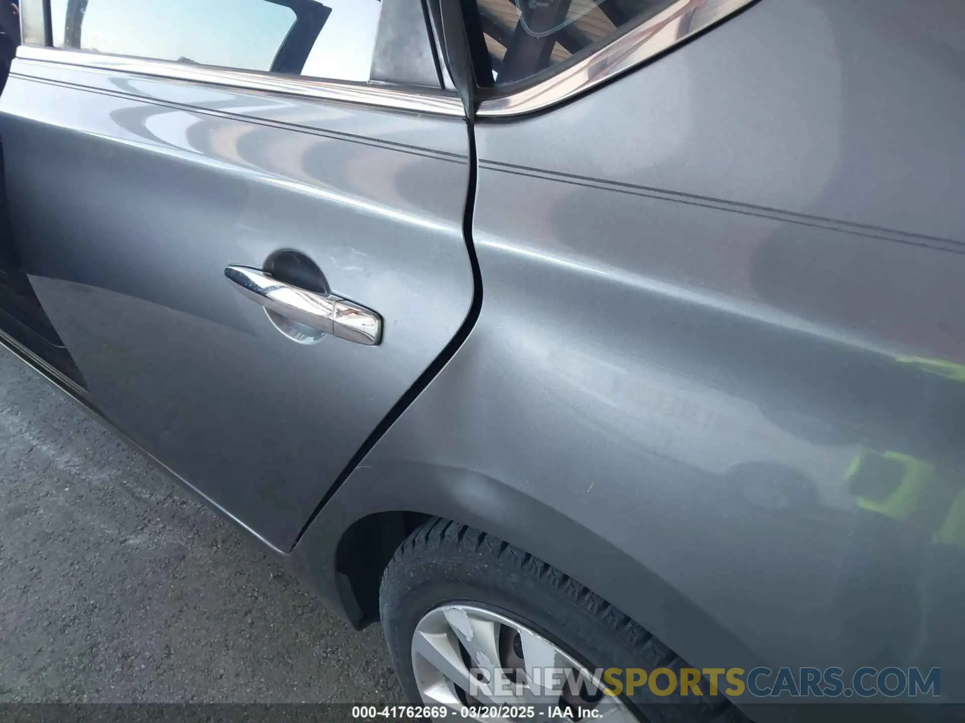 21 Photograph of a damaged car 3N1AB7APXKY330064 NISSAN SENTRA 2019