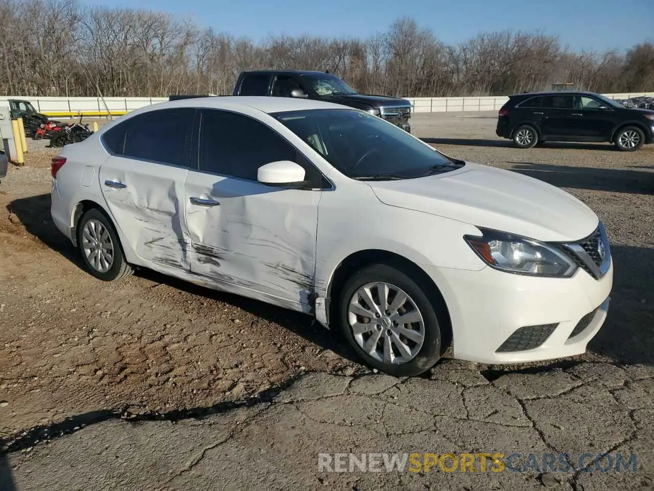 4 Photograph of a damaged car 3N1AB7APXKY366787 NISSAN SENTRA 2019