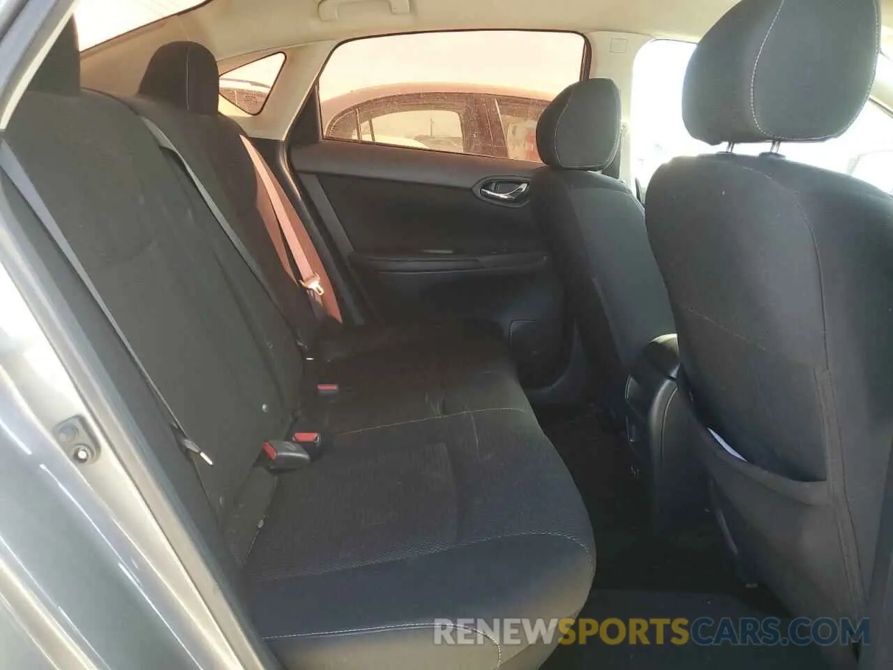 10 Photograph of a damaged car 3N1AB7APXKY381418 NISSAN SENTRA 2019