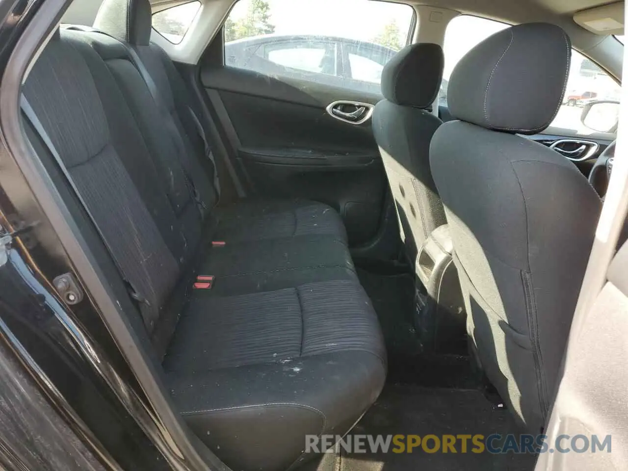 10 Photograph of a damaged car 3N1AB7APXKY405555 NISSAN SENTRA 2019