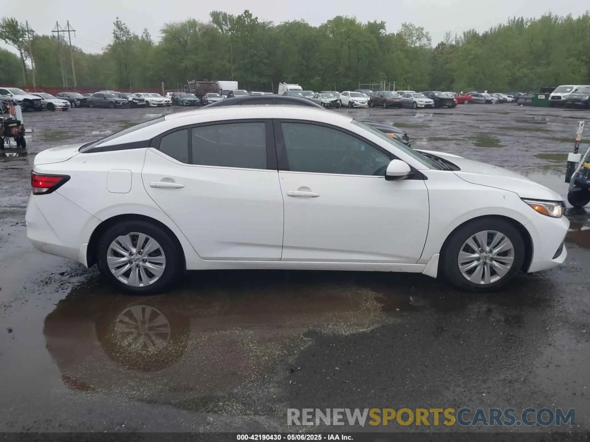 13 Photograph of a damaged car 3N1AB8BV1LY242900 NISSAN SENTRA 2020