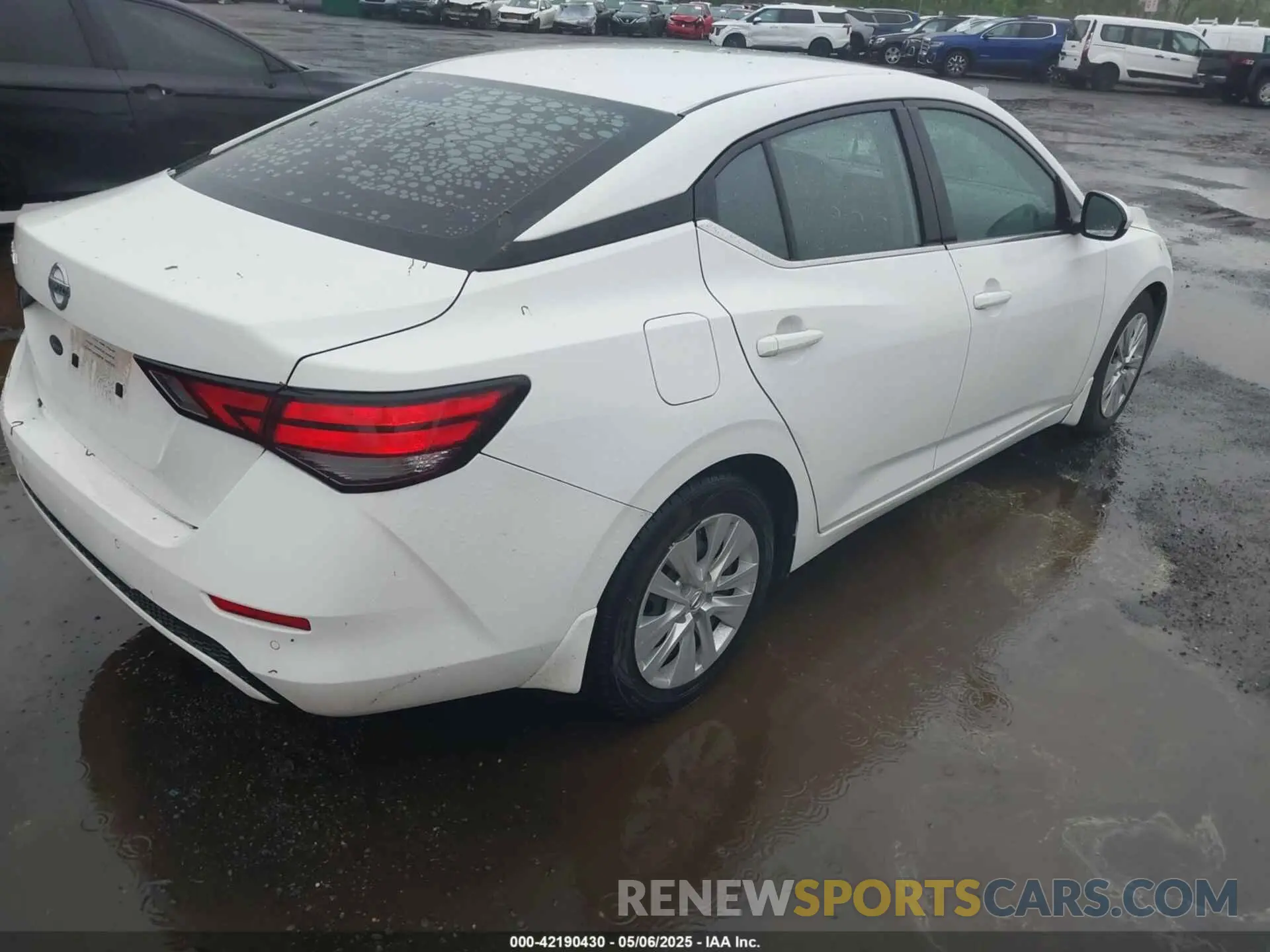 4 Photograph of a damaged car 3N1AB8BV1LY242900 NISSAN SENTRA 2020