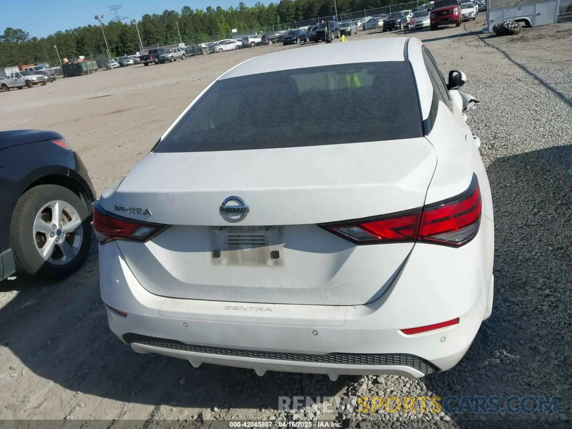 16 Photograph of a damaged car 3N1AB8BV3LY292312 NISSAN SENTRA 2020