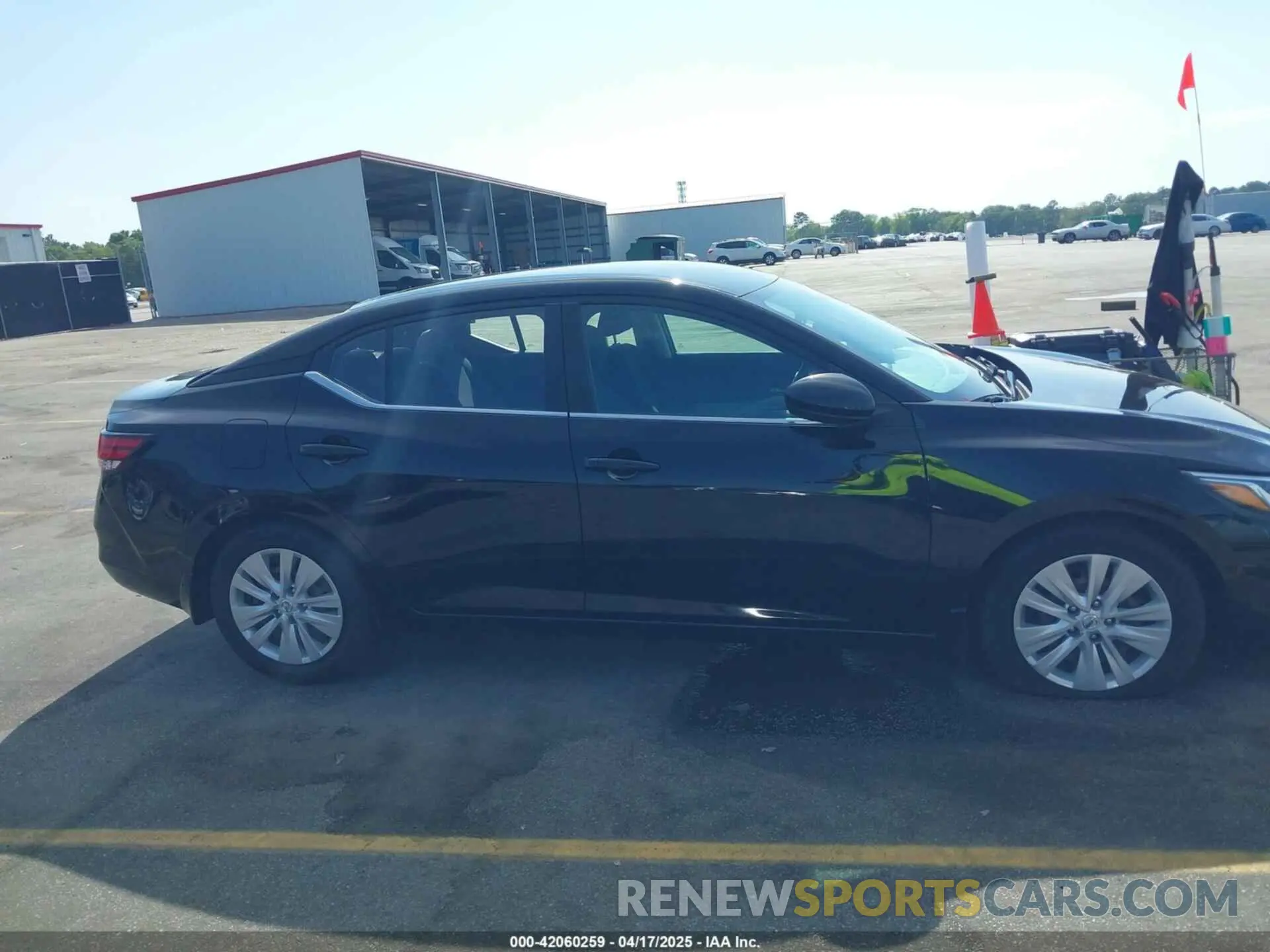 13 Фотография поврежденного автомобиля 3N1AB8BV4LY205923 NISSAN SENTRA 2020