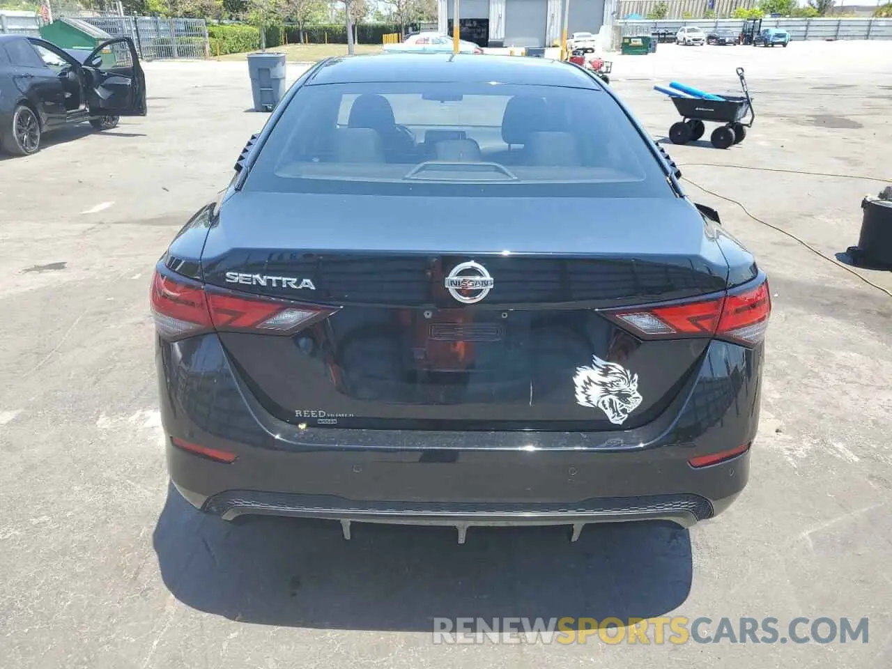 6 Photograph of a damaged car 3N1AB8BV6LY226031 NISSAN SENTRA 2020
