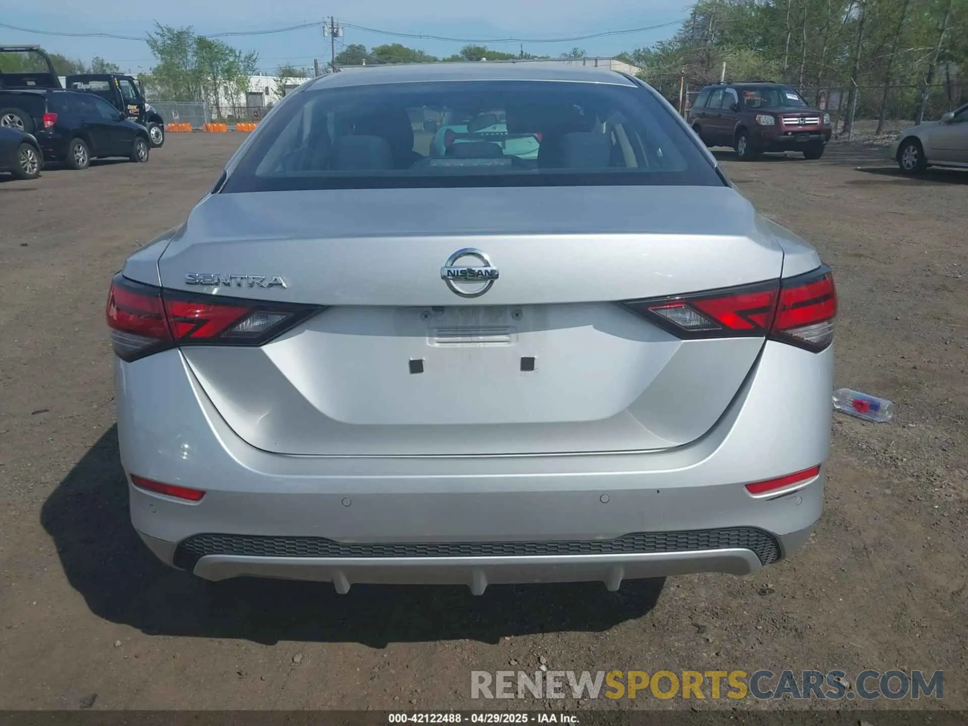 16 Photograph of a damaged car 3N1AB8BV6LY258378 NISSAN SENTRA 2020