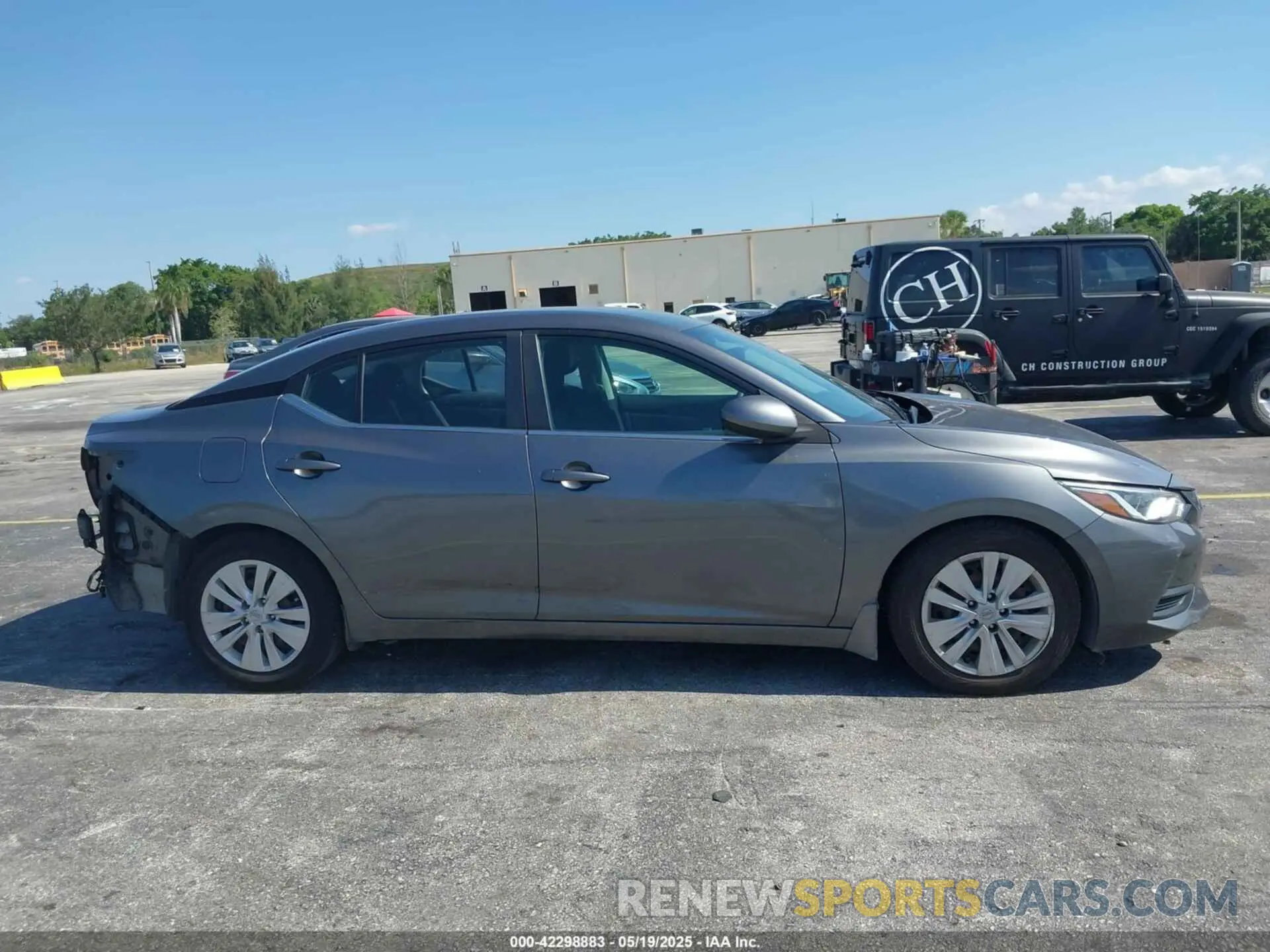 14 Photograph of a damaged car 3N1AB8BV6LY290330 NISSAN SENTRA 2020
