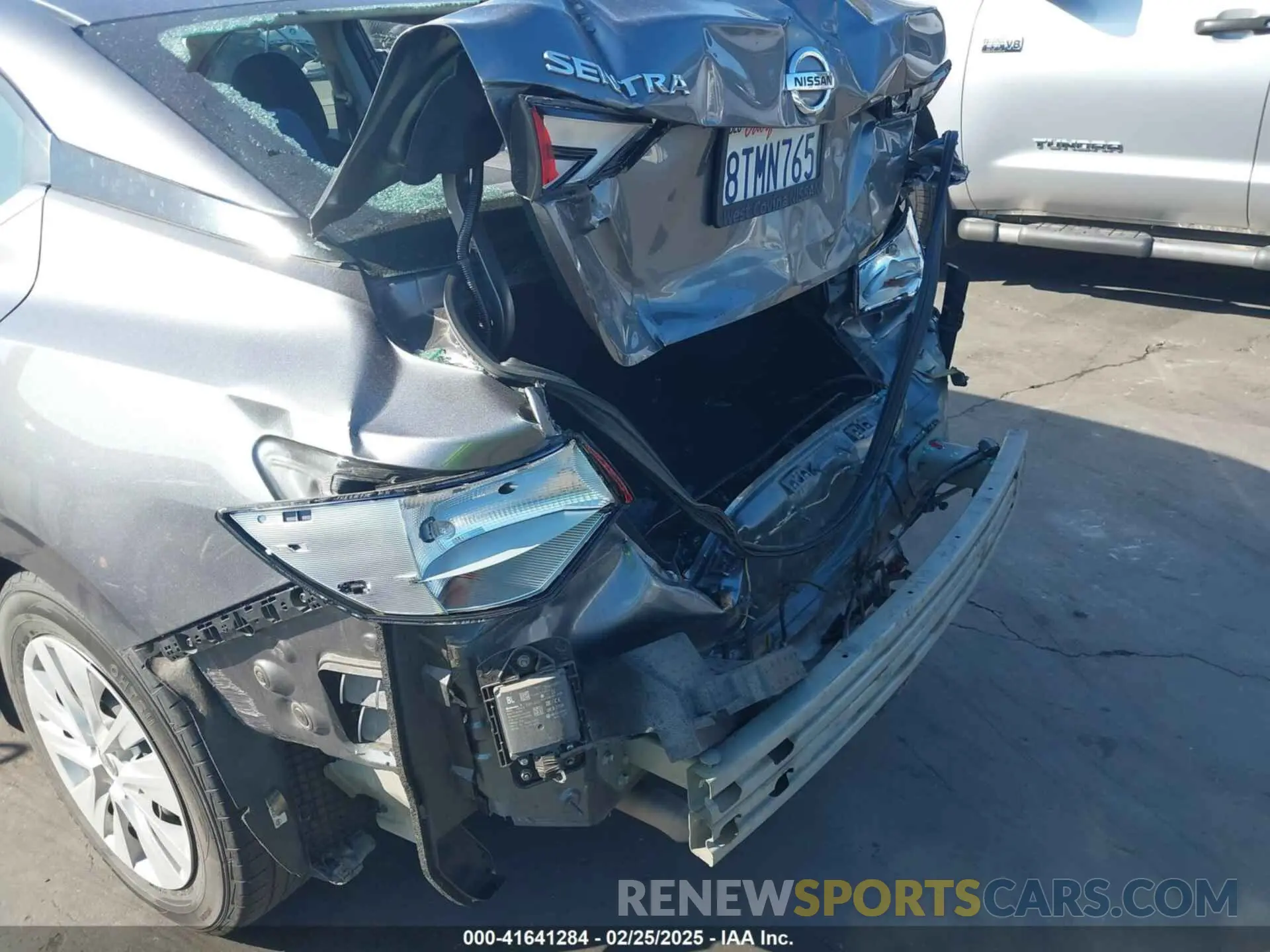 6 Photograph of a damaged car 3N1AB8BV9LY306505 NISSAN SENTRA 2020