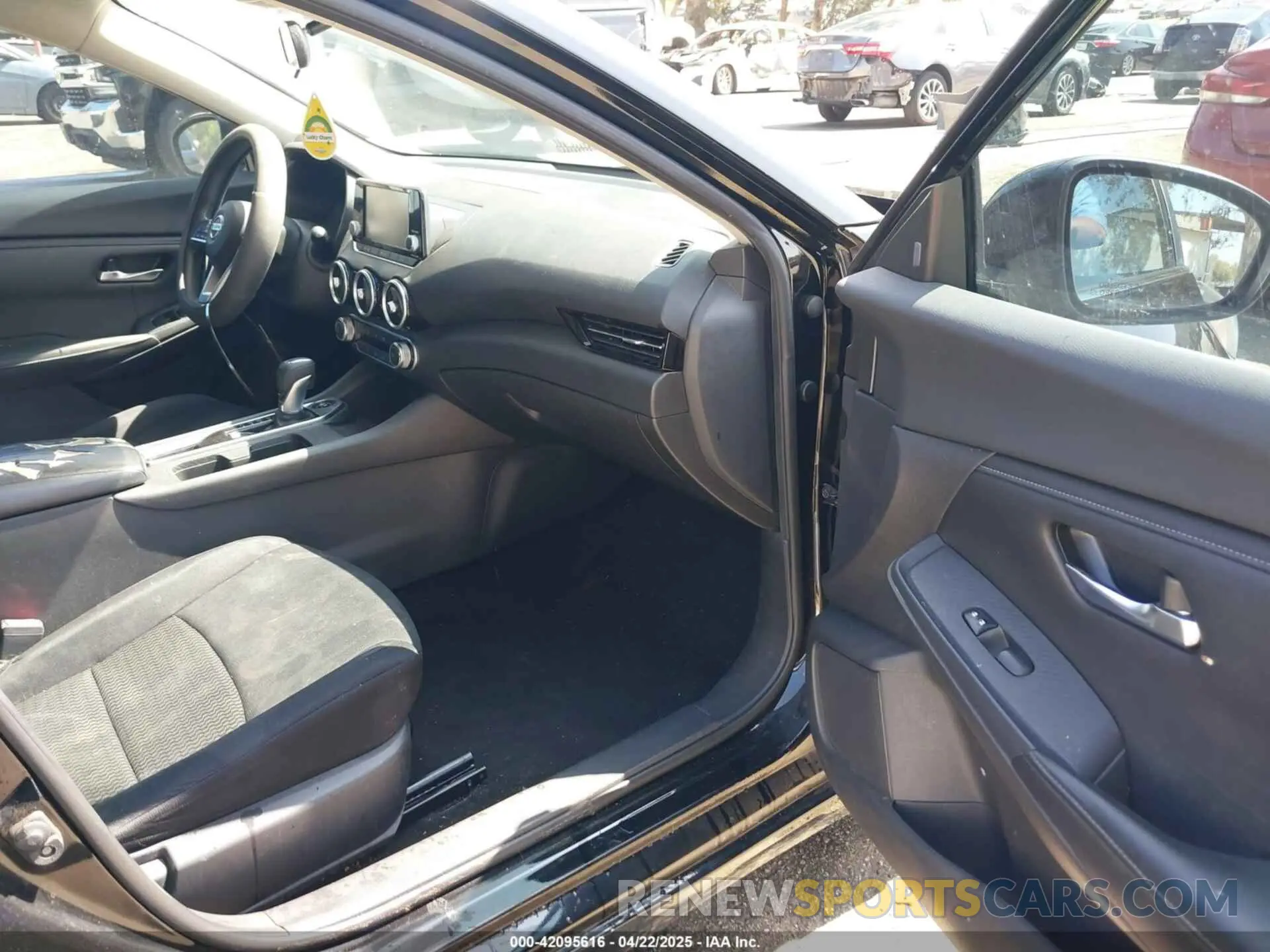 5 Photograph of a damaged car 3N1AB8BVXLY228512 NISSAN SENTRA 2020