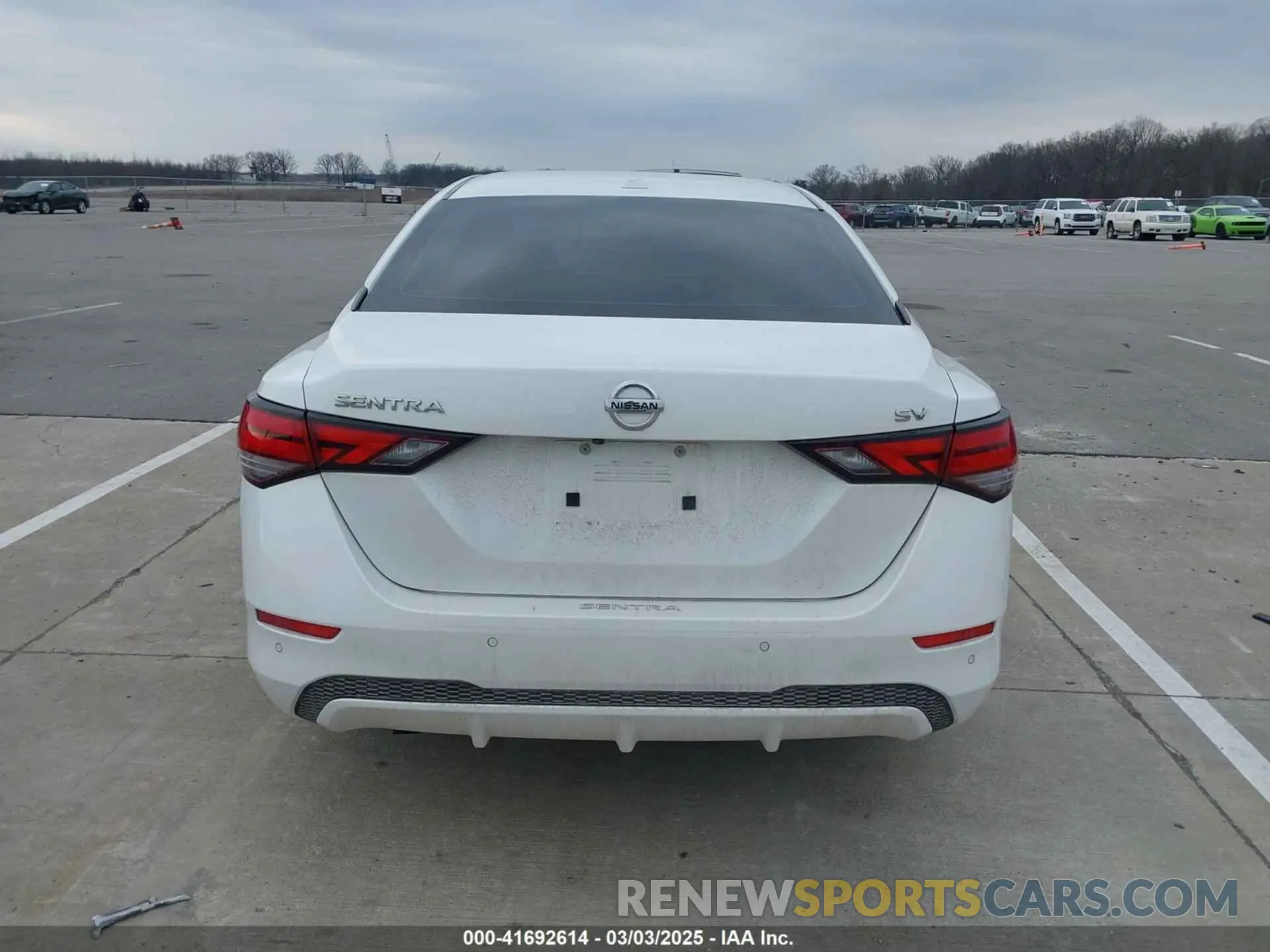 17 Photograph of a damaged car 3N1AB8CV0LY243843 NISSAN SENTRA 2020