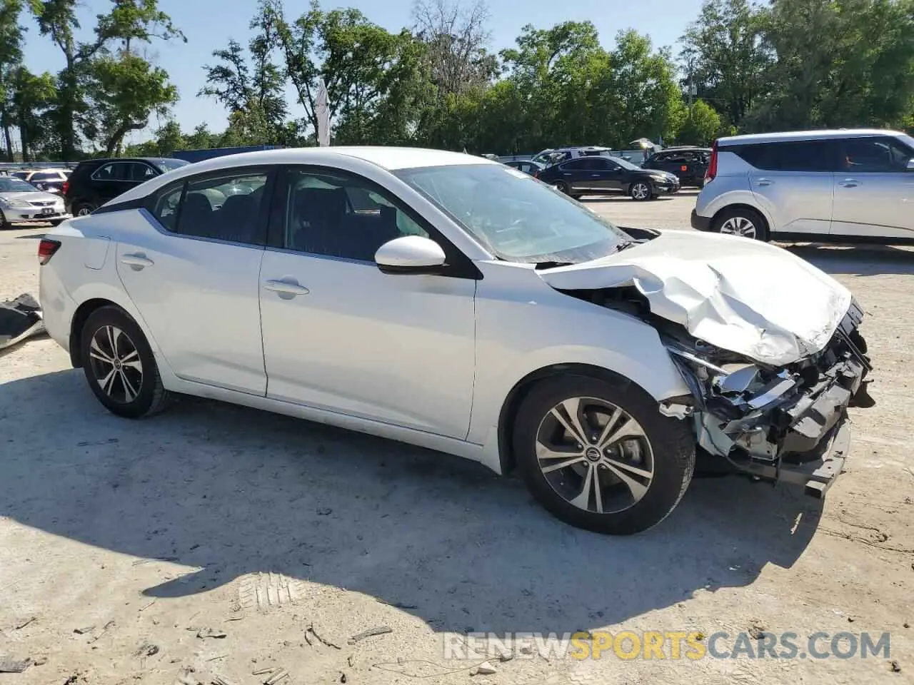 4 Фотография поврежденного автомобиля 3N1AB8CV4LY215043 NISSAN SENTRA 2020