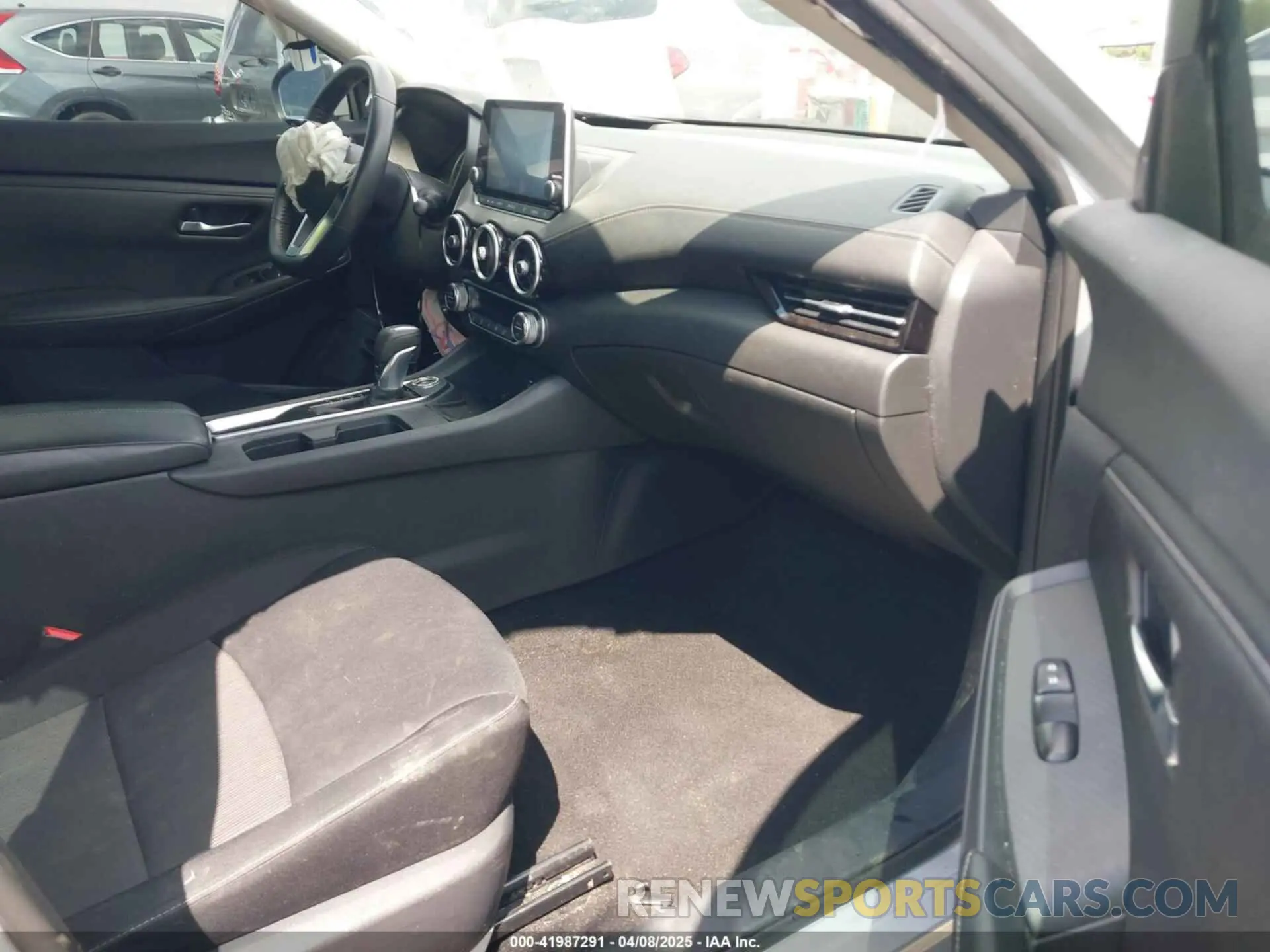 5 Photograph of a damaged car 3N1AB8CV4LY226849 NISSAN SENTRA 2020