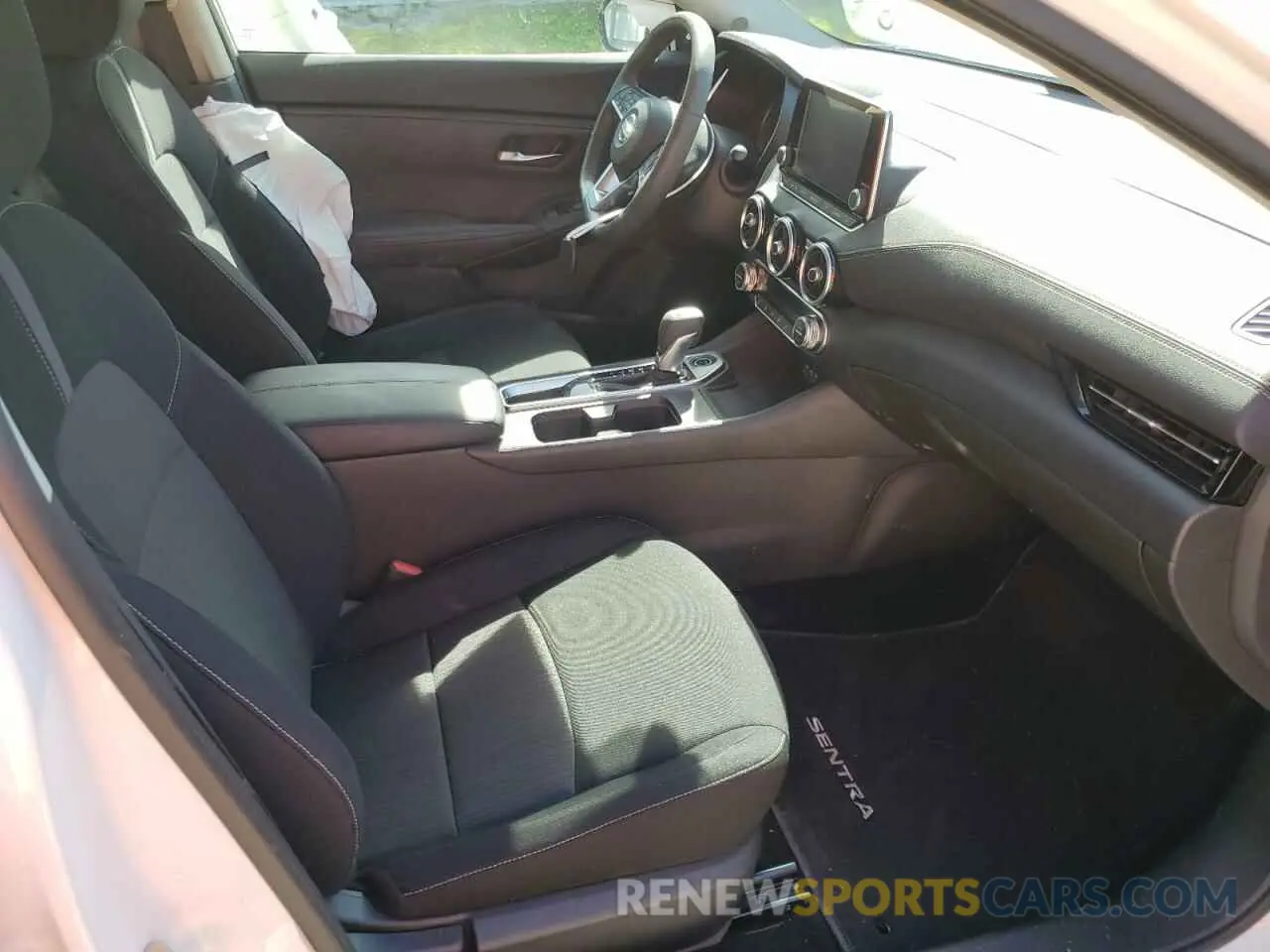 7 Photograph of a damaged car 3N1AB8CV8LY227051 NISSAN SENTRA 2020