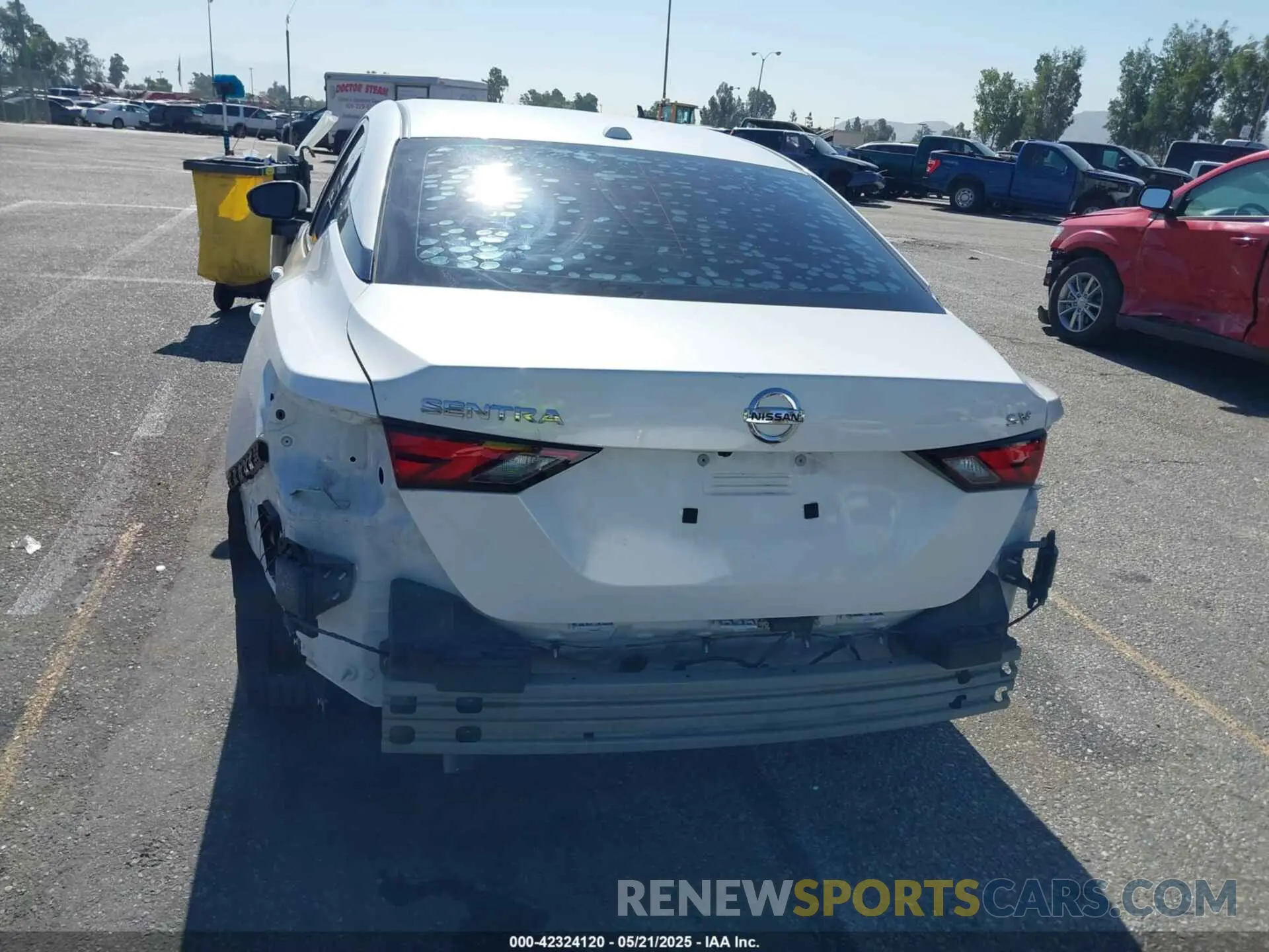 17 Photograph of a damaged car 3N1AB8CV8LY308373 NISSAN SENTRA 2020